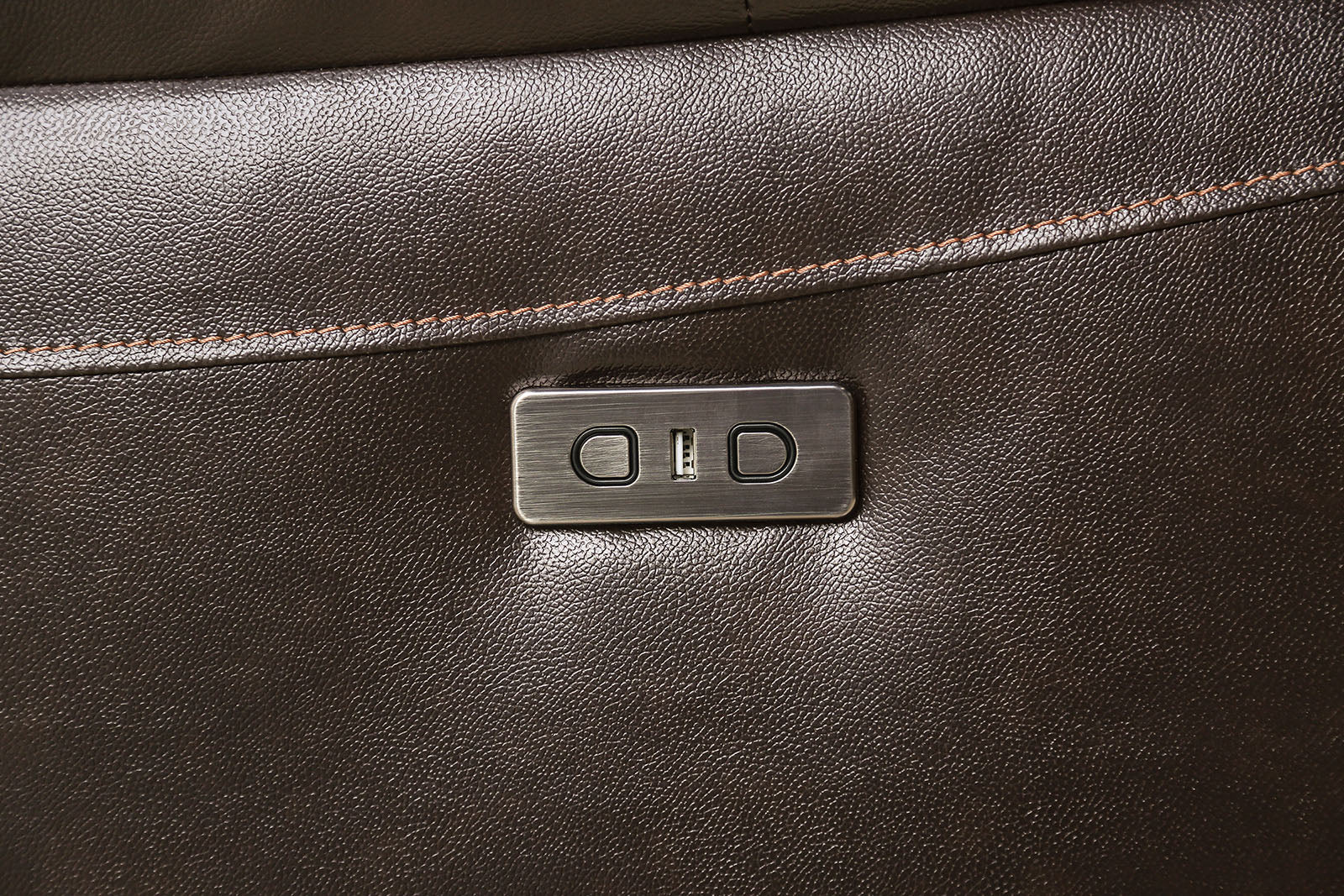 Gorgius Espresso Power Loveseat - Image 6