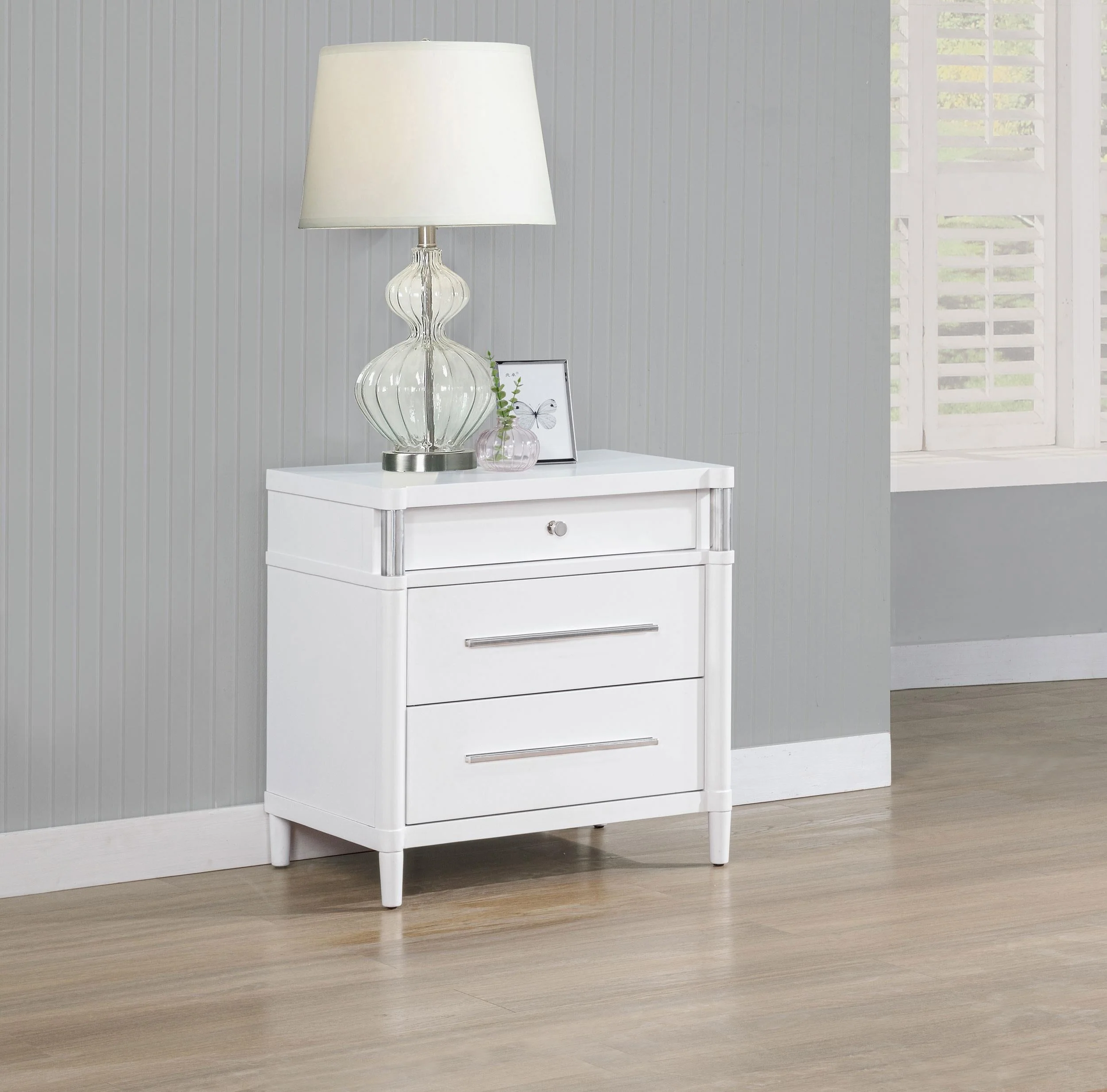 Gracemont White 3-Drawer Bedroom Nightstand Bedside Table