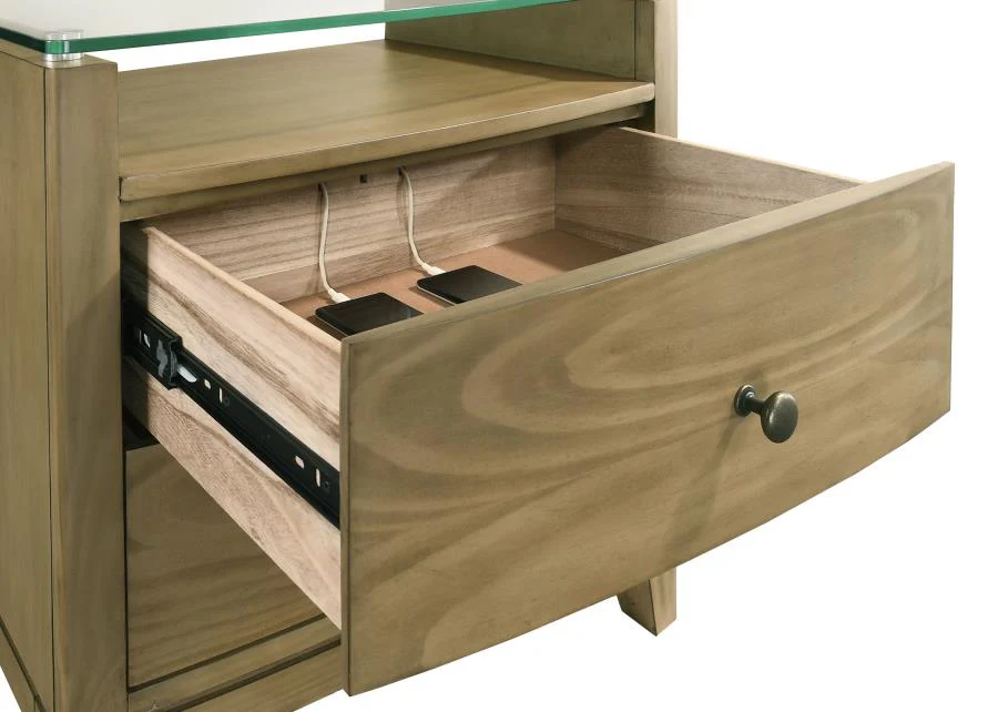 Granada Natural Pine 5-Piece Eastern King Bedroom Set - Image 13
