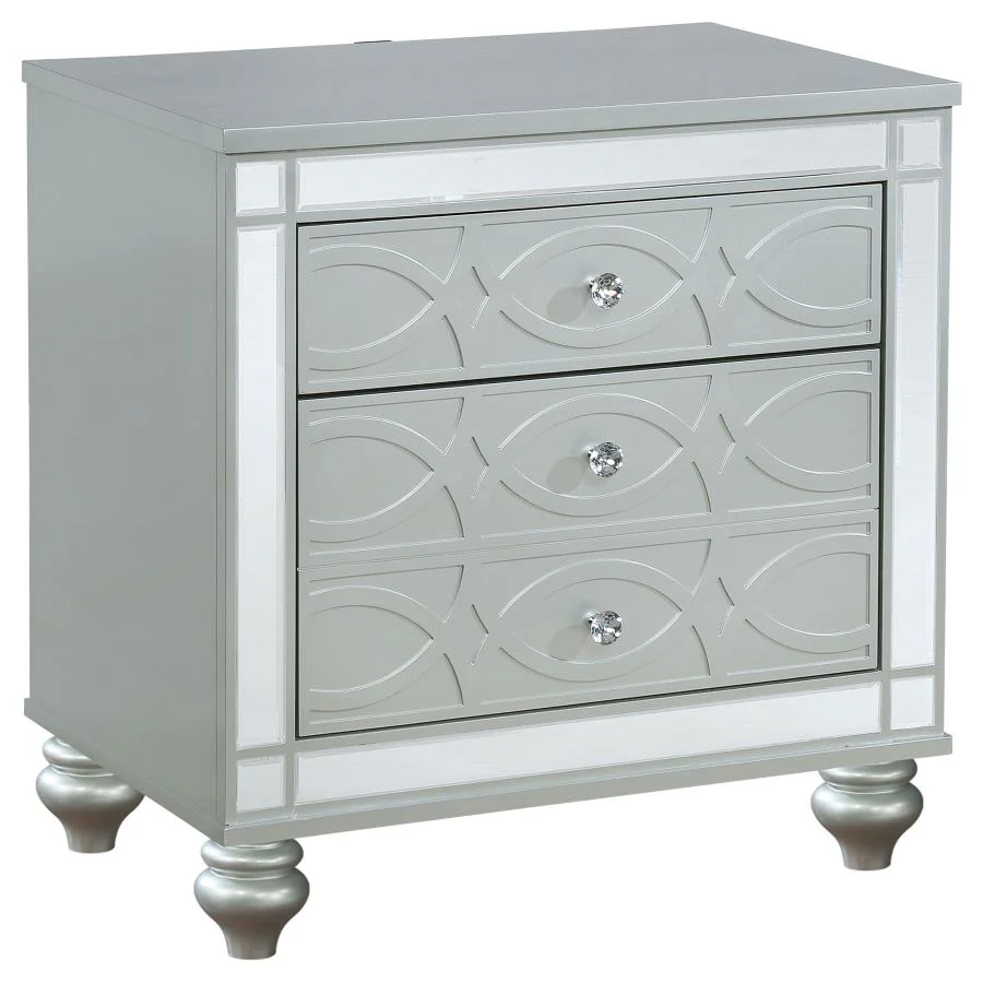 Gunnison Silver Metallic 5-Piece California King Bedroom Set with LED Lighting - Image 5