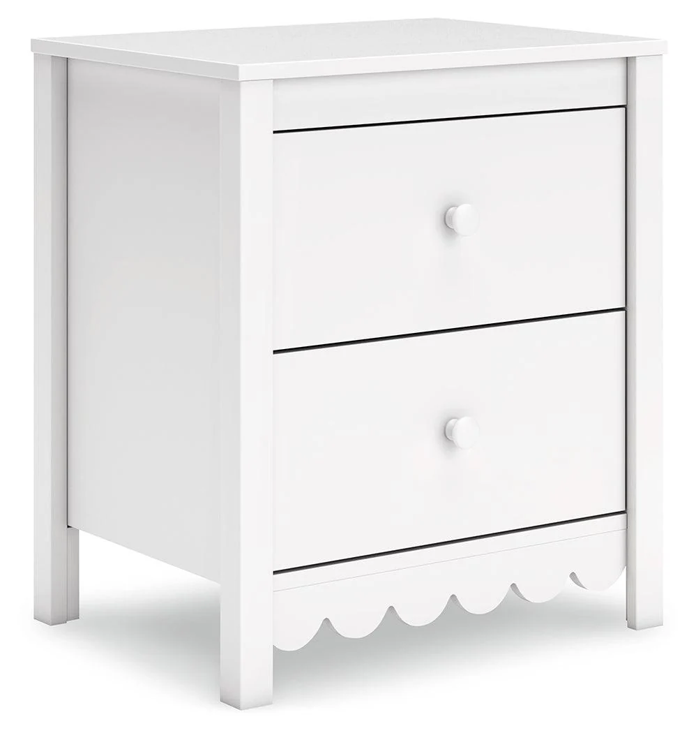 Hallityn White Nightstand - Image 8