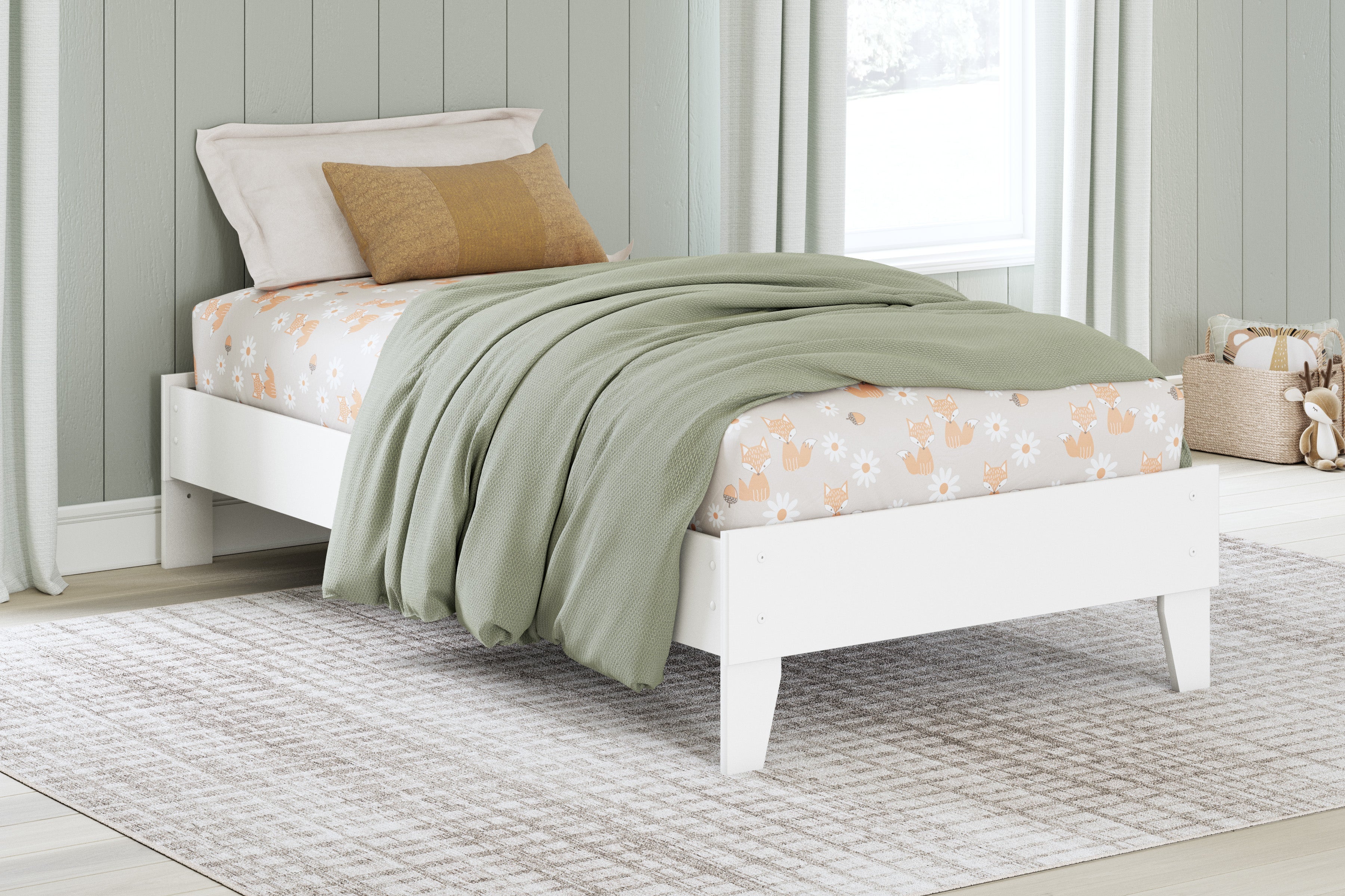 Hallityn White Youth Platform Bedroom Set - Image 2