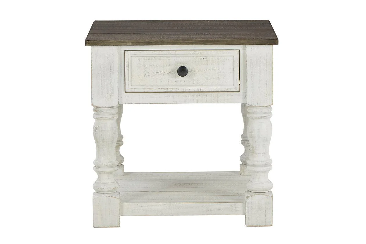 Havalance White/Gray End Table - Image 3