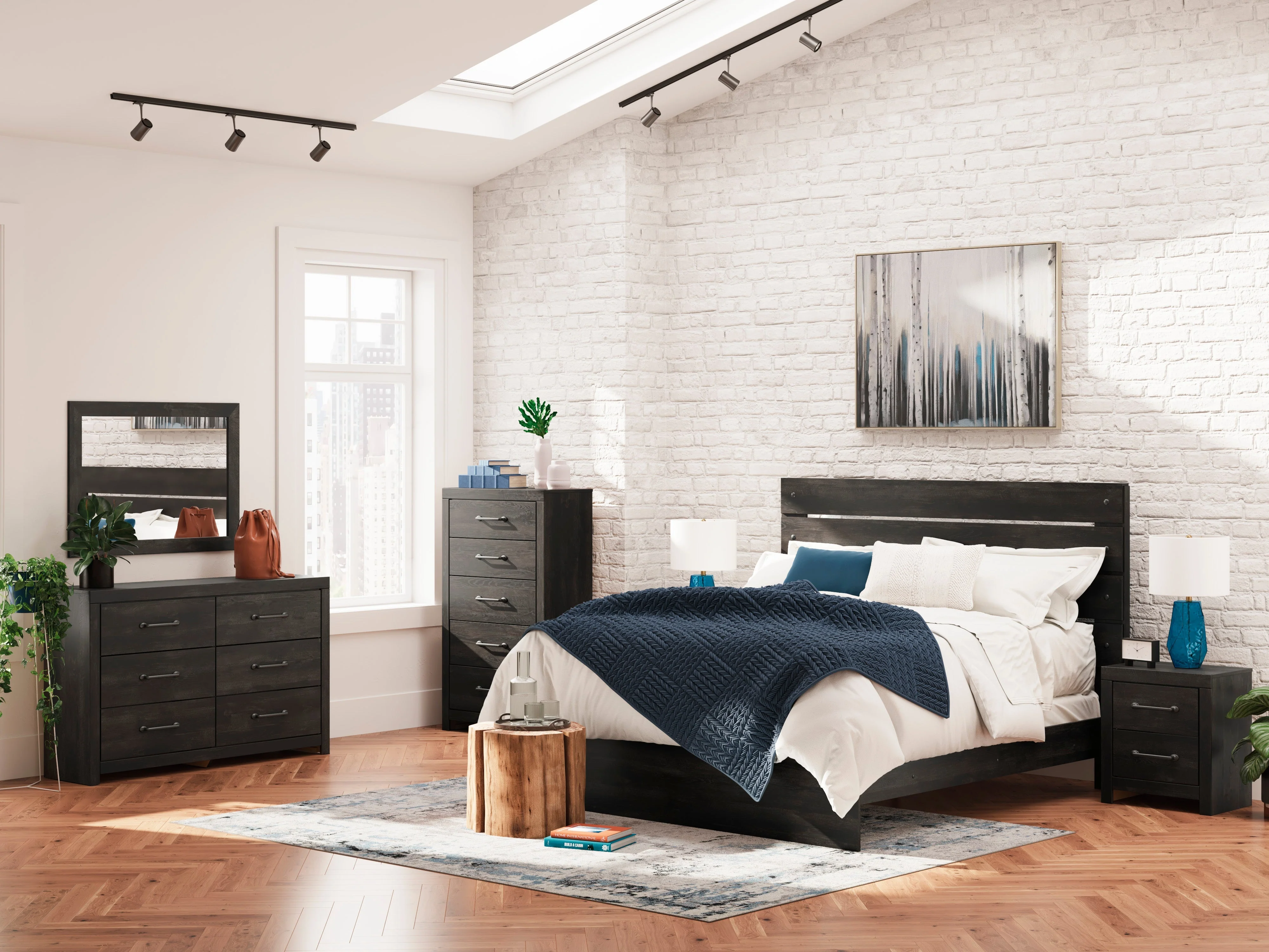 Hollivern Dark Gray Panel Bedroom Set