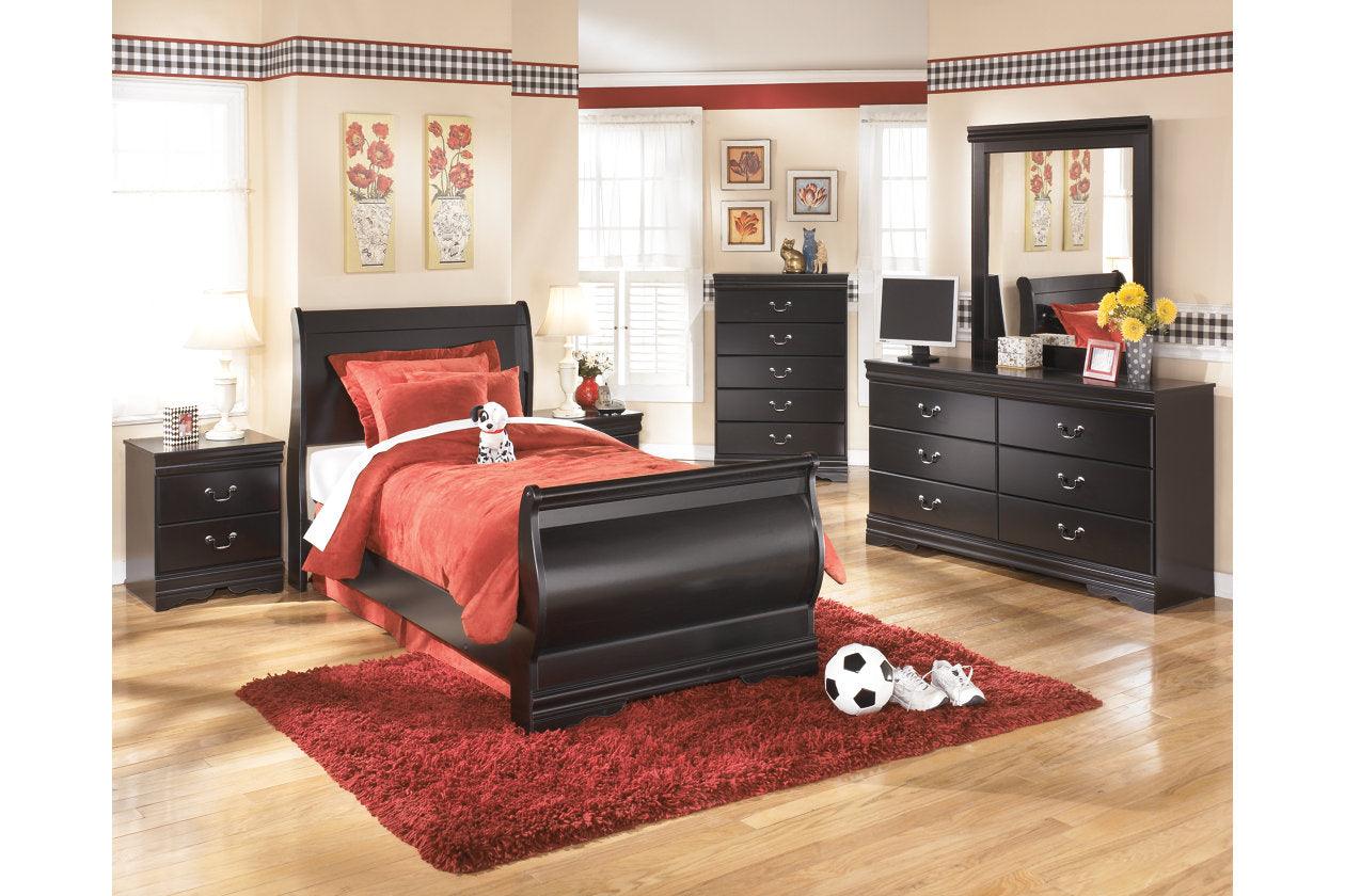 Huey Vineyard Black Chest of Drawers - Image 4