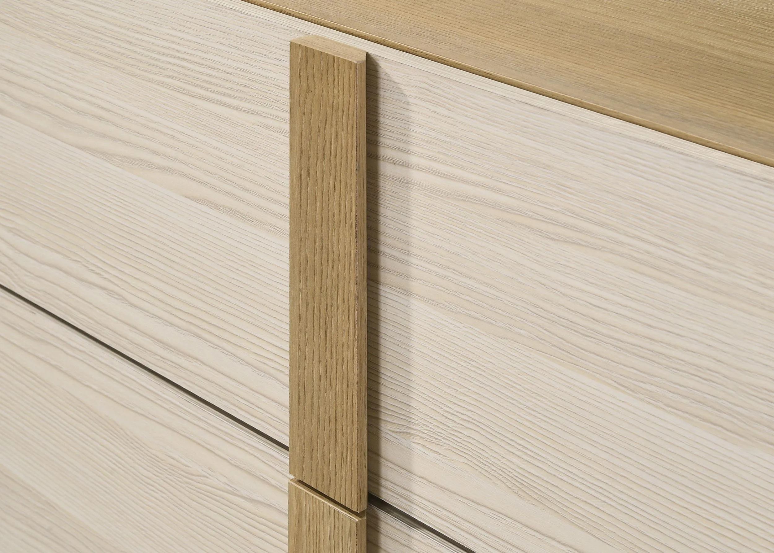 Hyland 4-drawer Chest of Drawers Natural - Image 10