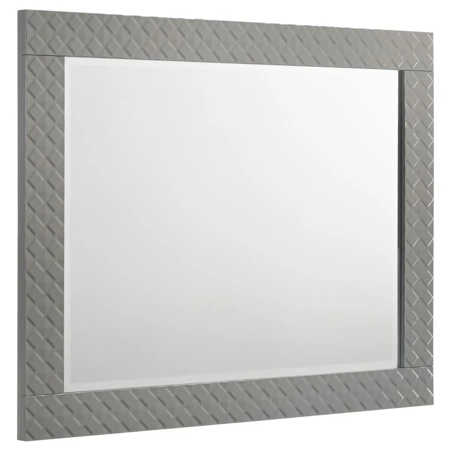 Ives Grey High Gloss 5-Piece Queen Bedroom Set - Image 9