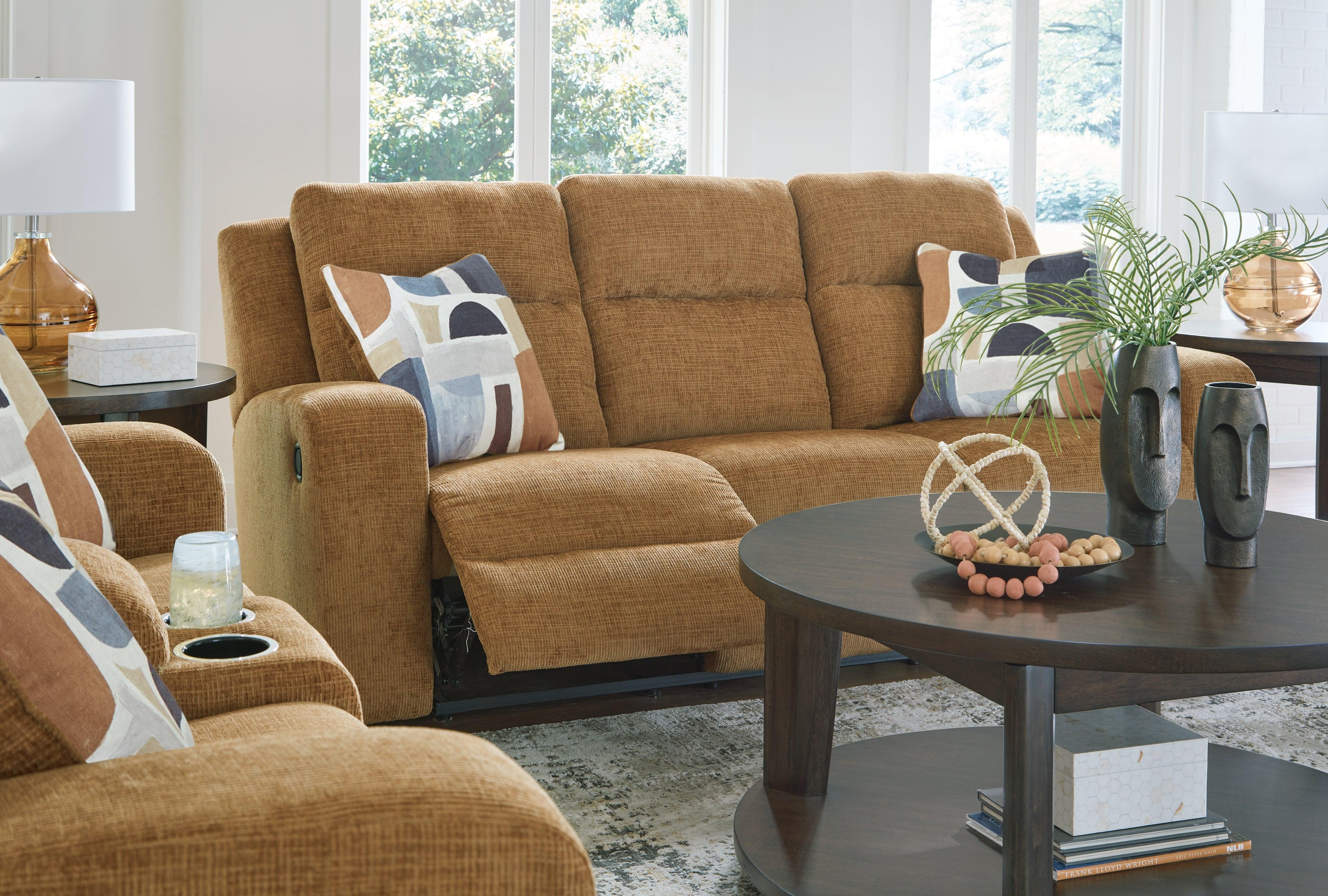 Kanlow Honey Manual Reclining Sofa - Image 7