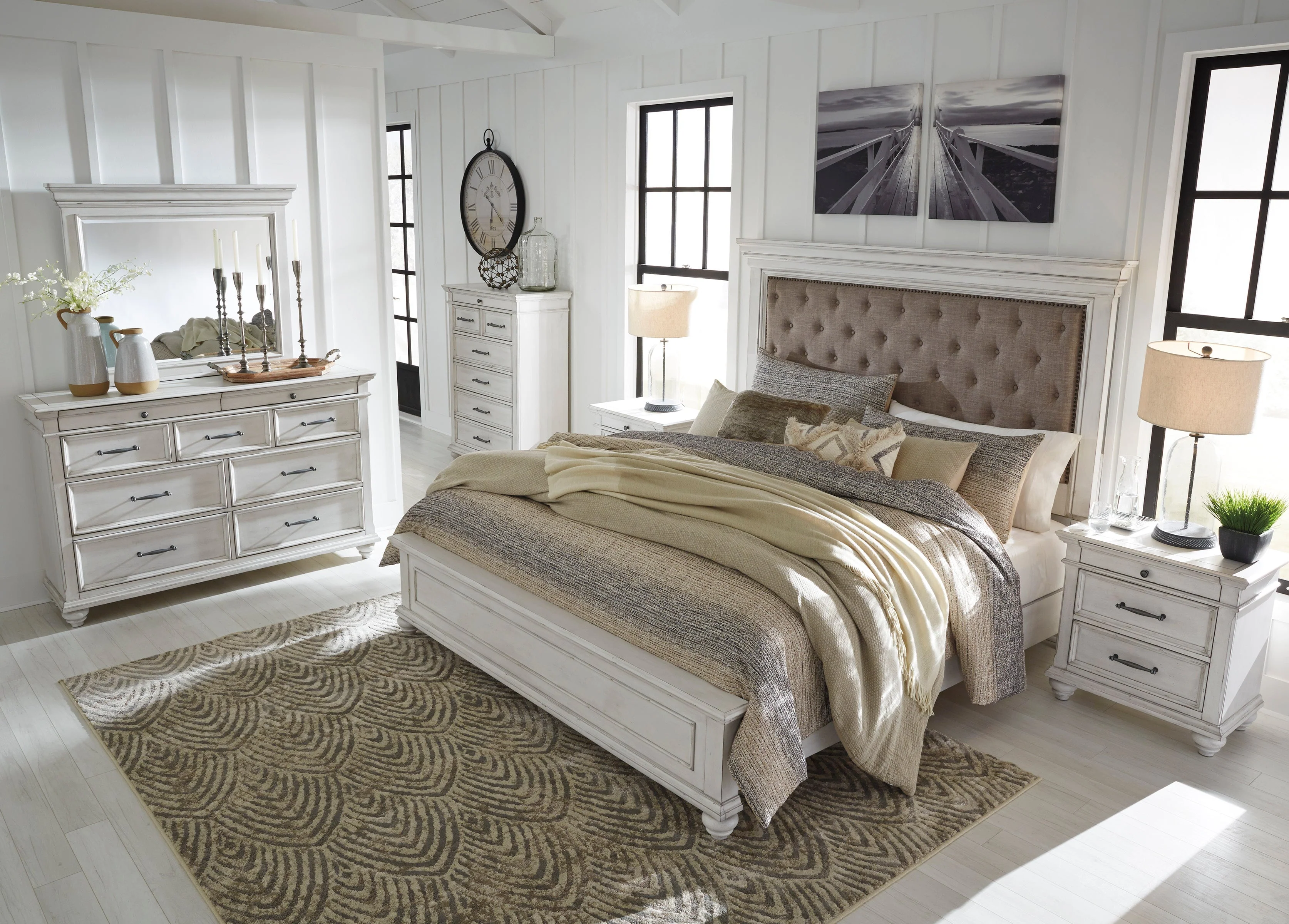 Kanwyn Whitewash Upholstered Panel Bedroom Set - Image 2