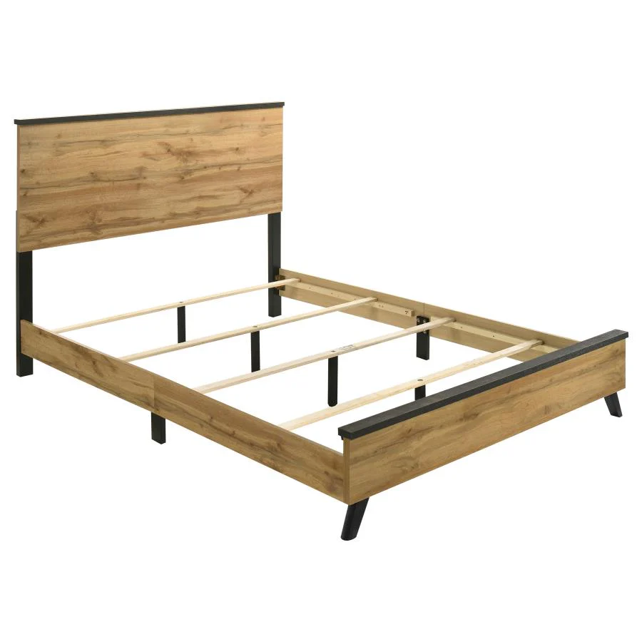 Kaywood Natural Pine 4-Piece Queen Bedroom Set - Image 3
