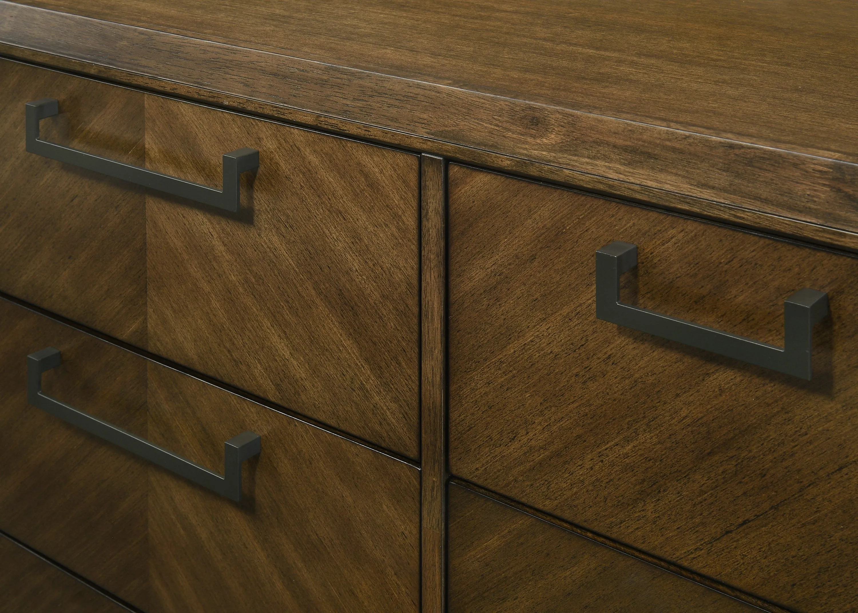 Lakecrest Brown Dresser - Image 2