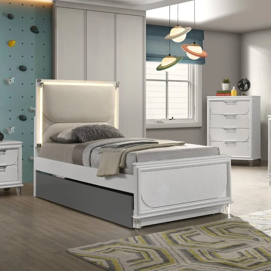 Lareina Pearl White Full Bed
