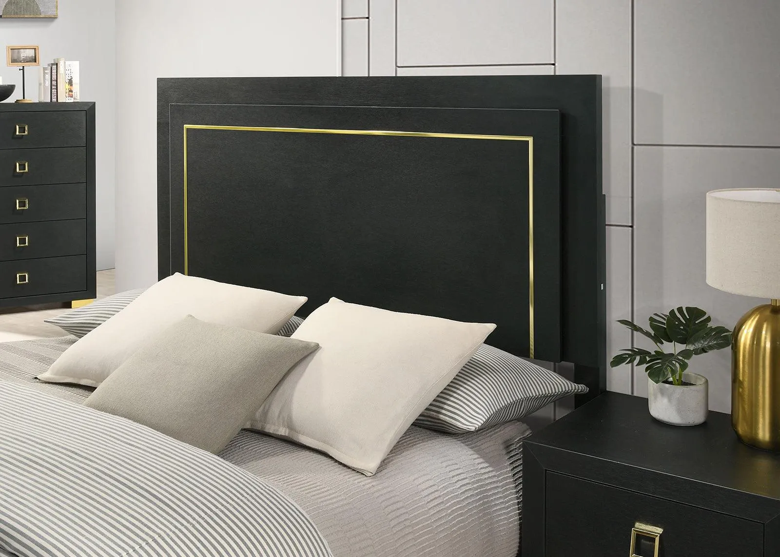 Latimer Black LED King Panel Bed - Image 4