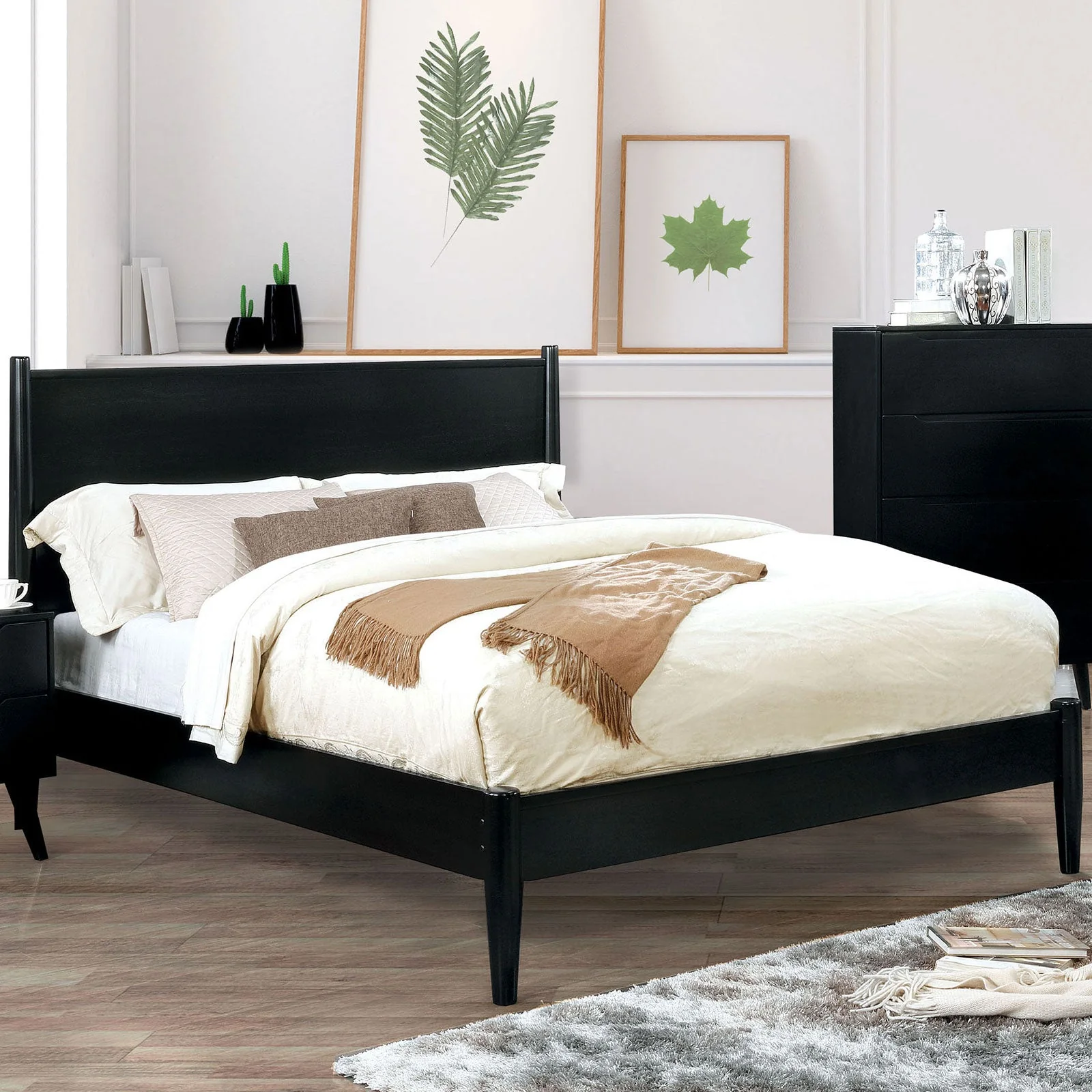 Lennart Black Full Bed