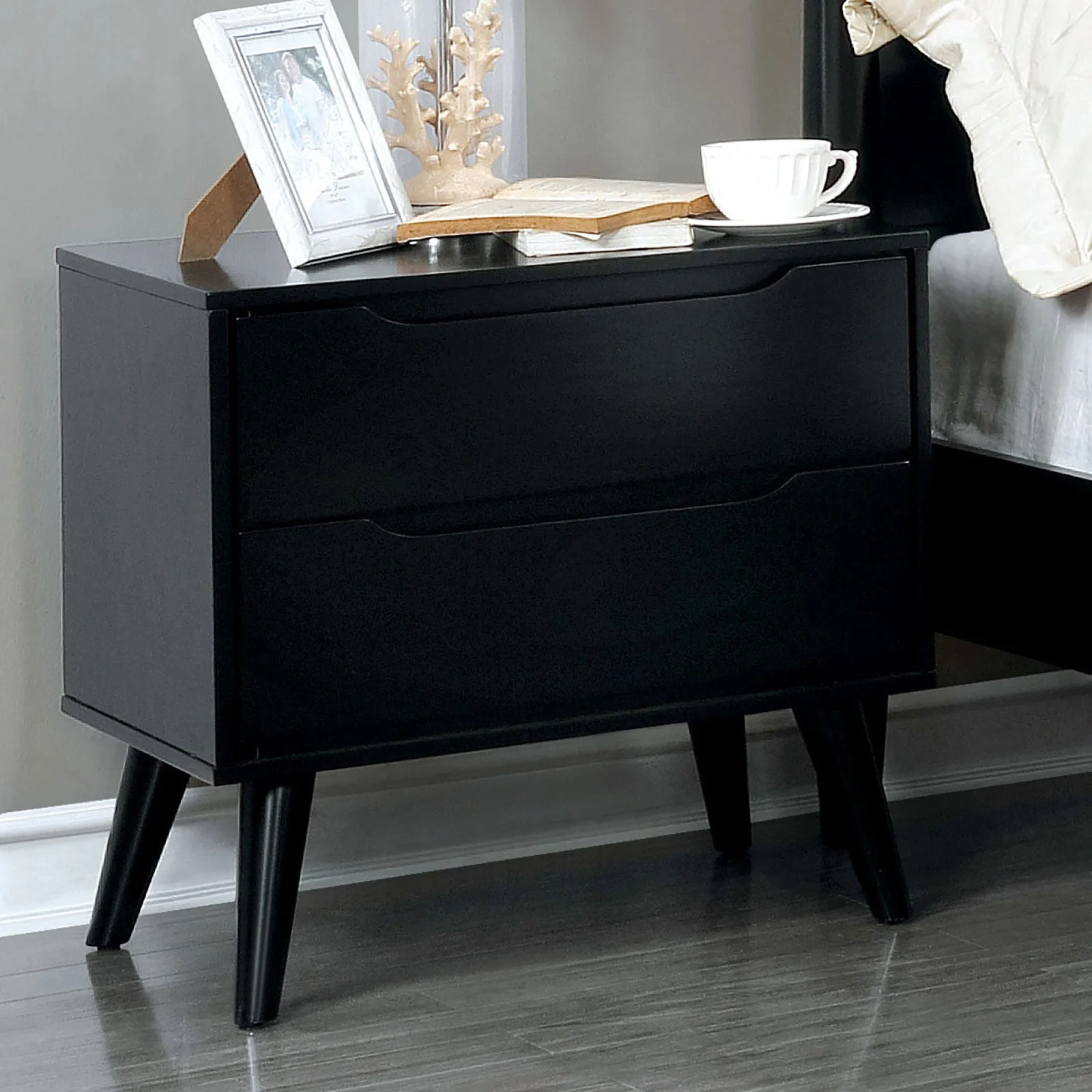 Lennart Black Night Stand