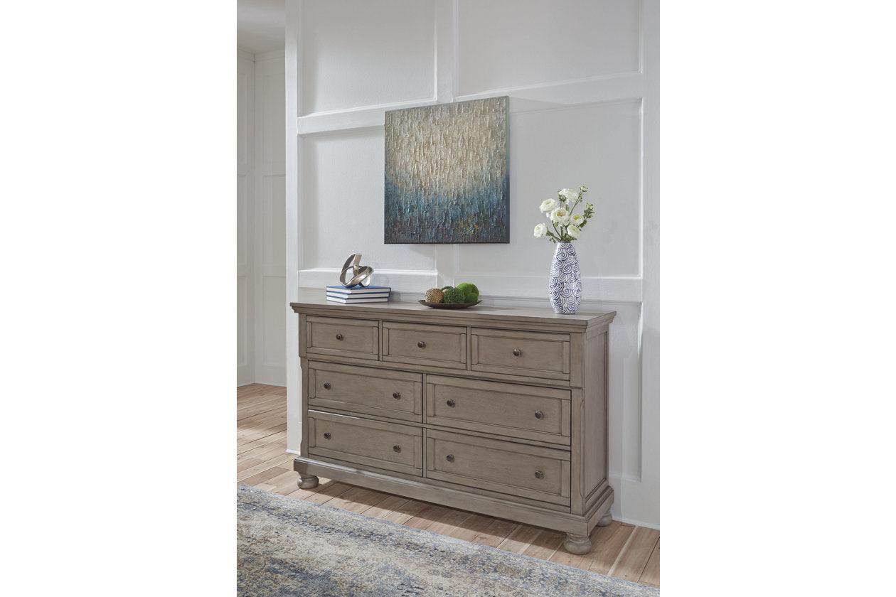 Lettner Light Gray Dresser - Image 2