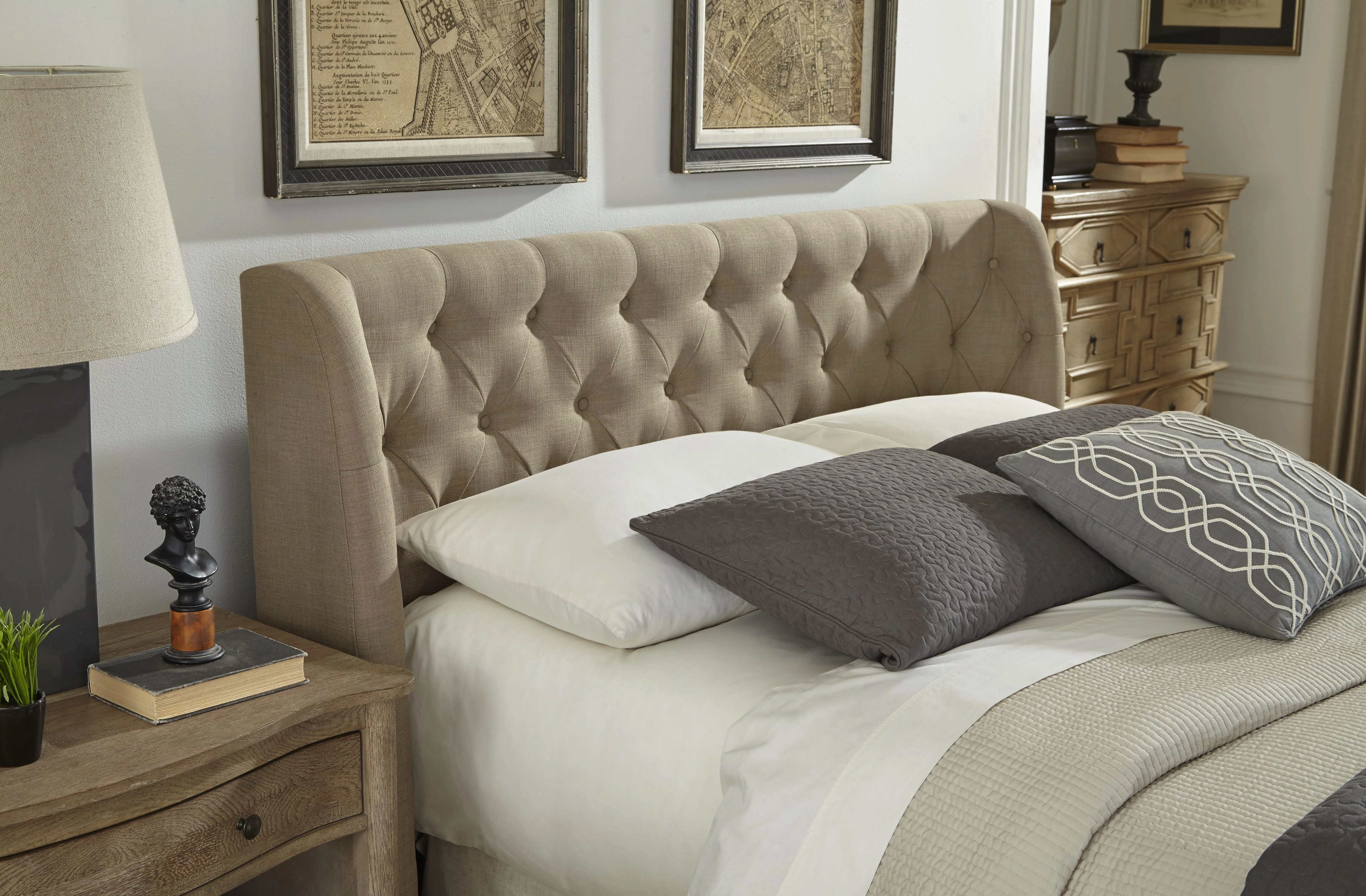Levi Tufted Footboard Storage Bed in Toast Linen - Image 3