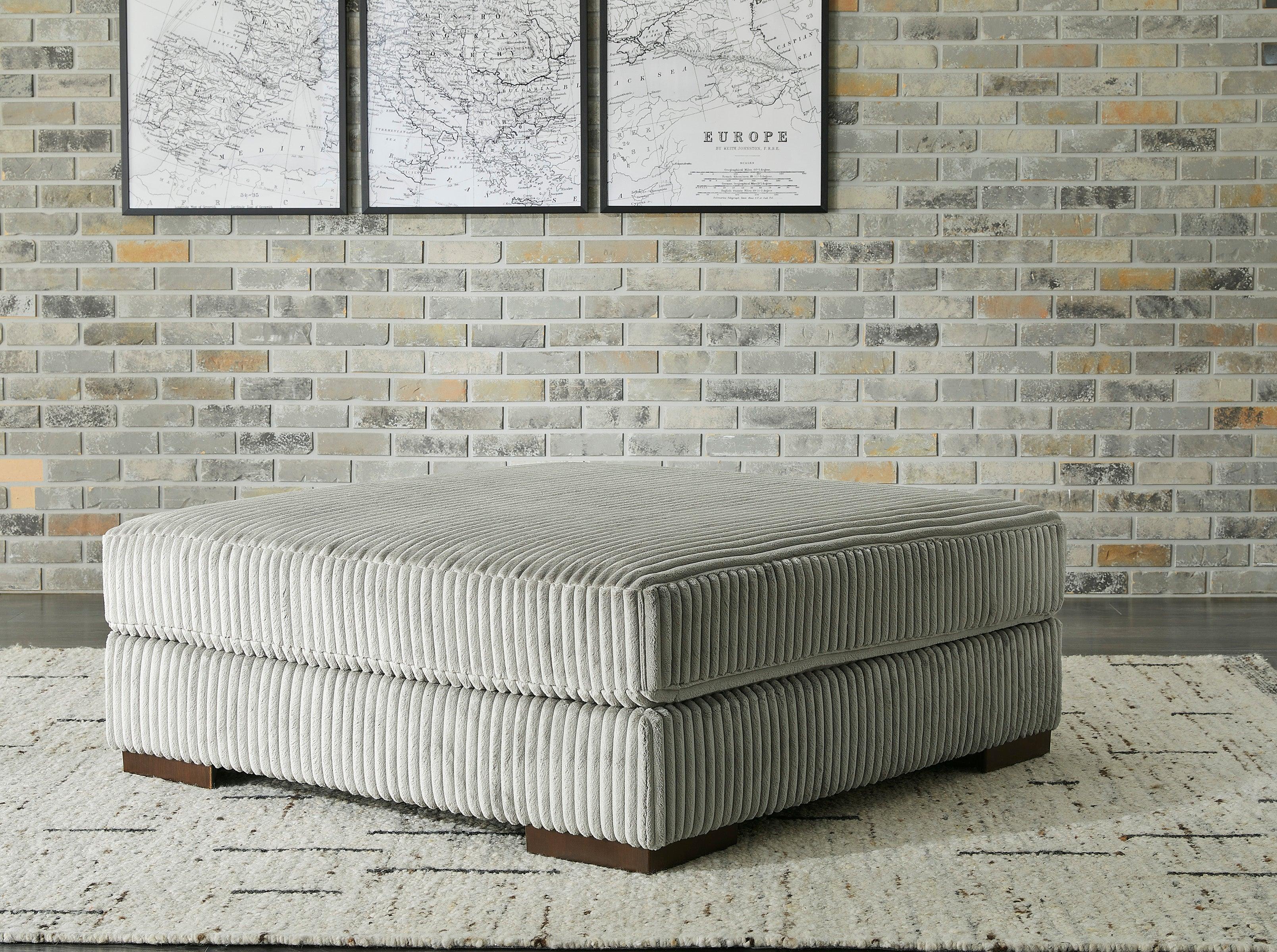 Lindyn Fog 4-Piece Modular Double Chaise Sectional - Image 4