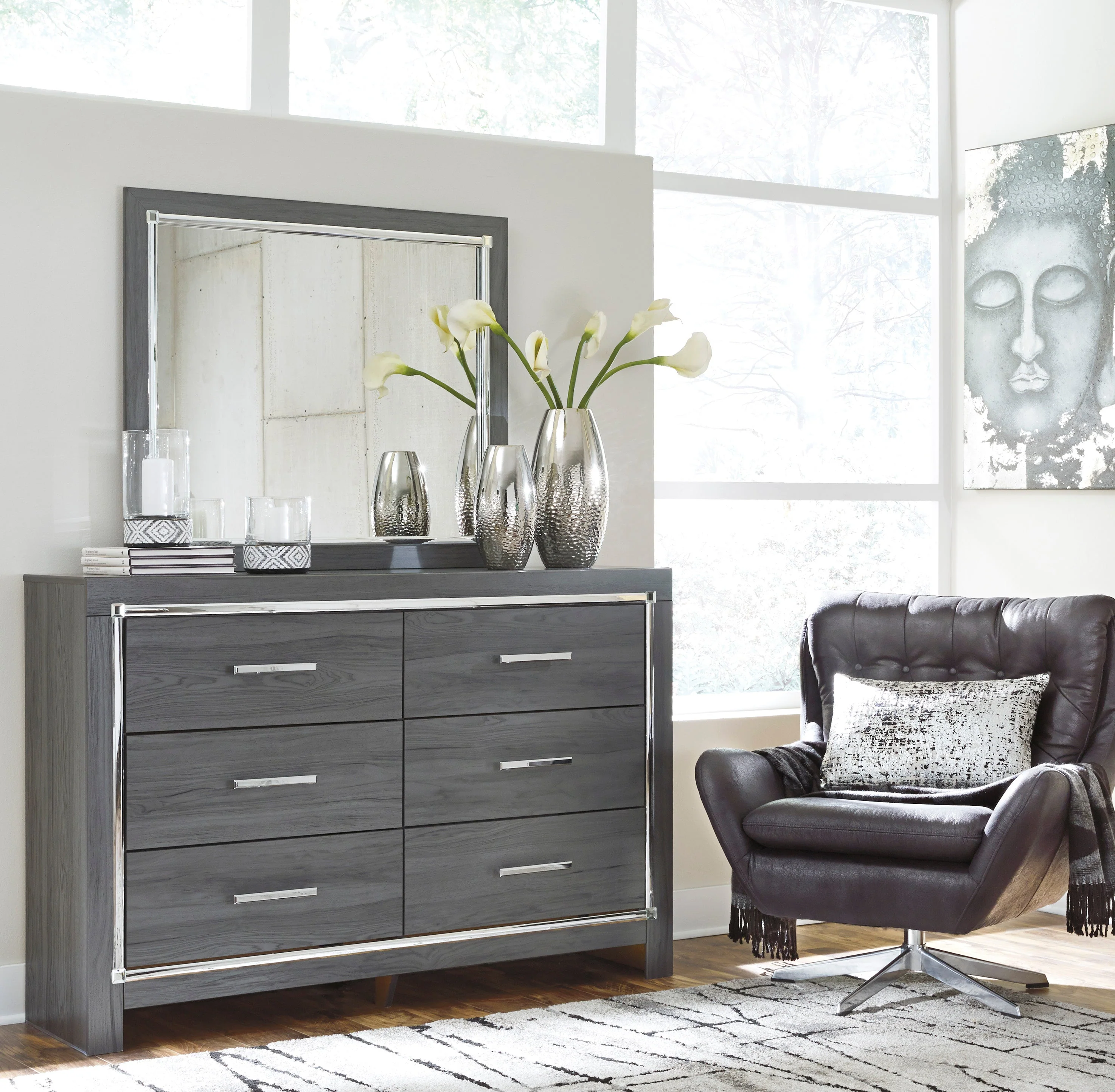 Lodanna Gray LED Upholstered Storage Panel Bedroom Set - Image 4