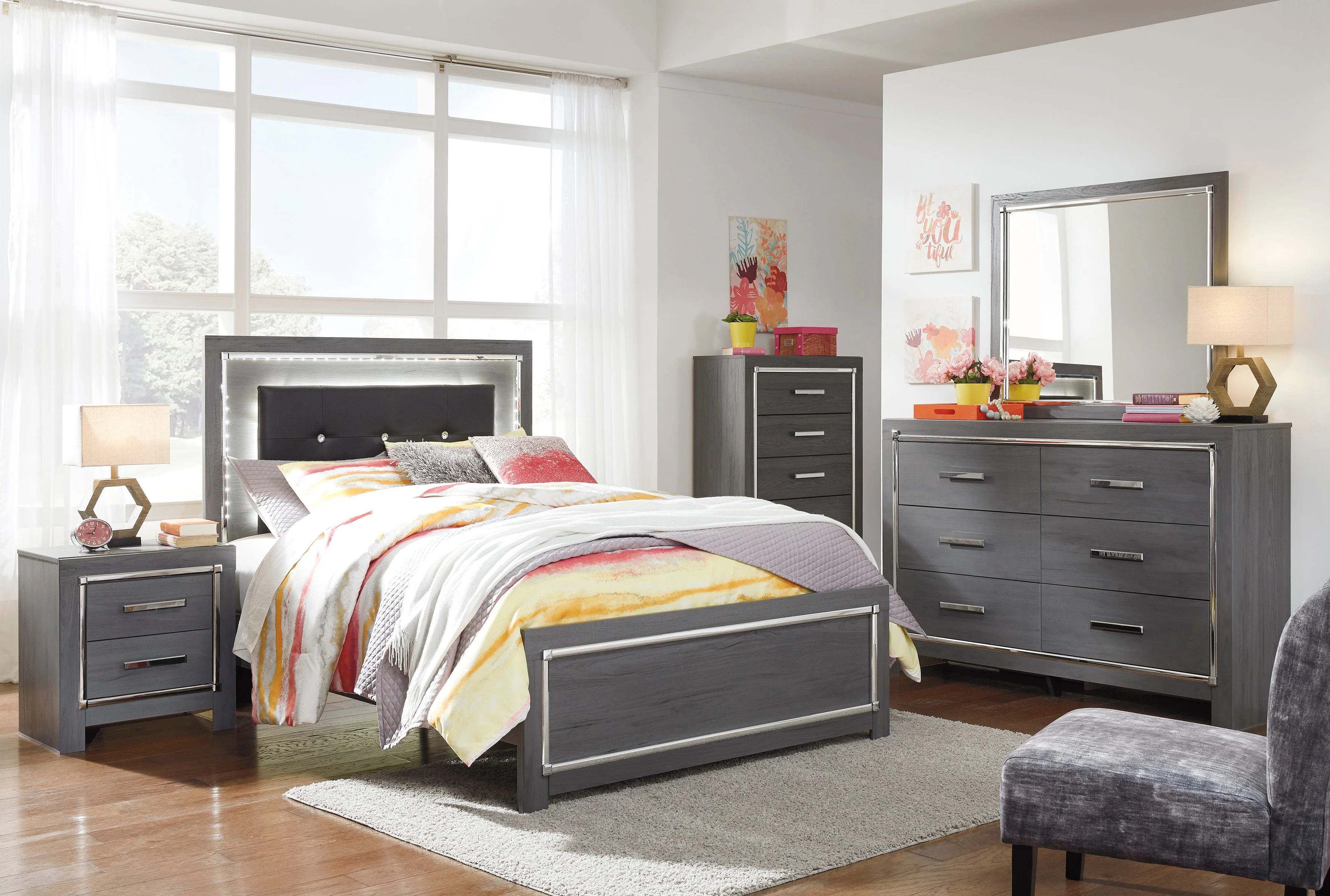 Lodanna Gray LED Upholstered Youth Panel Bedroom Set