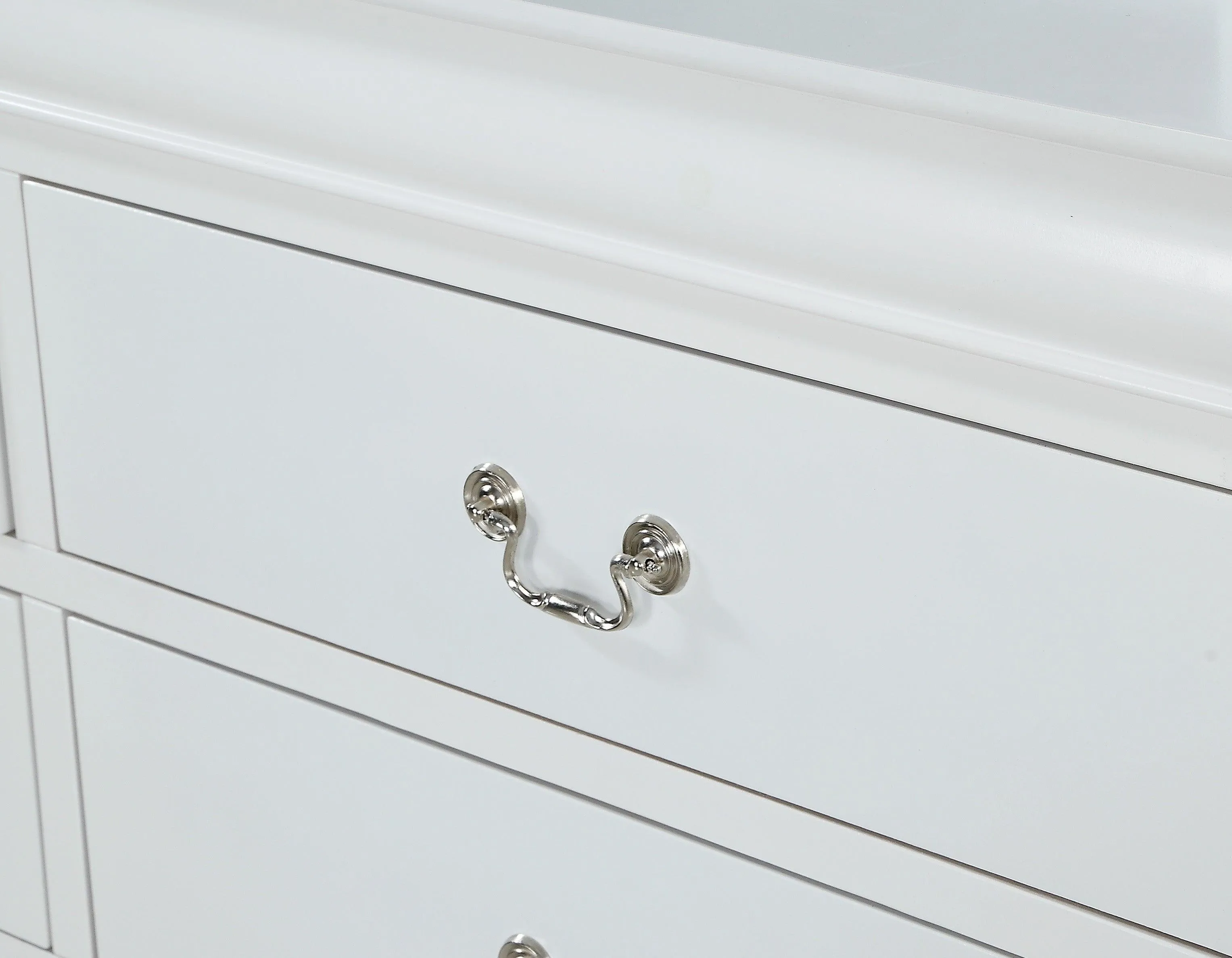 Louis Philip White Sleigh Youth Bedroom Set - Image 6