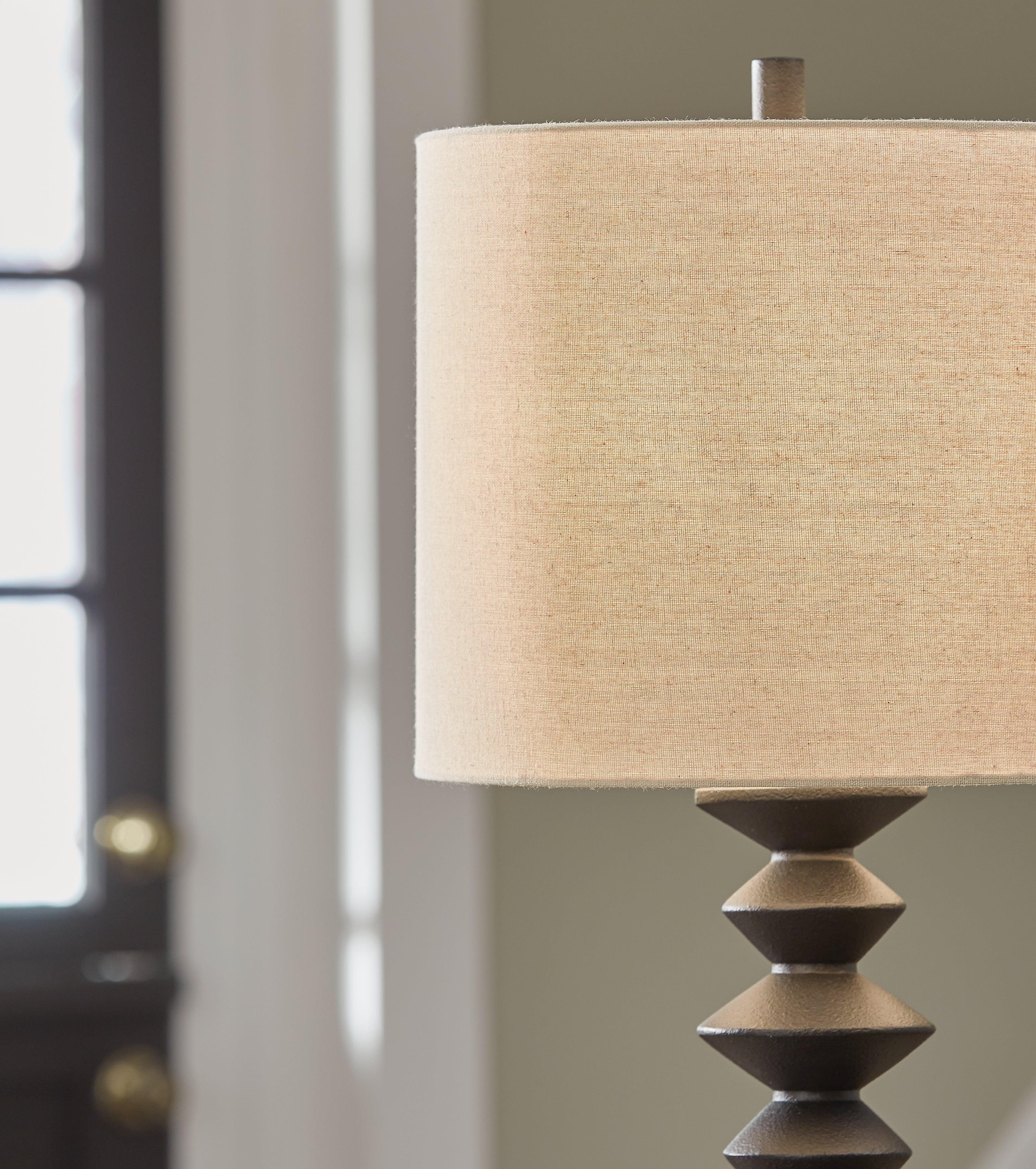 Luanndon Black Buffet Lamp - Image 2