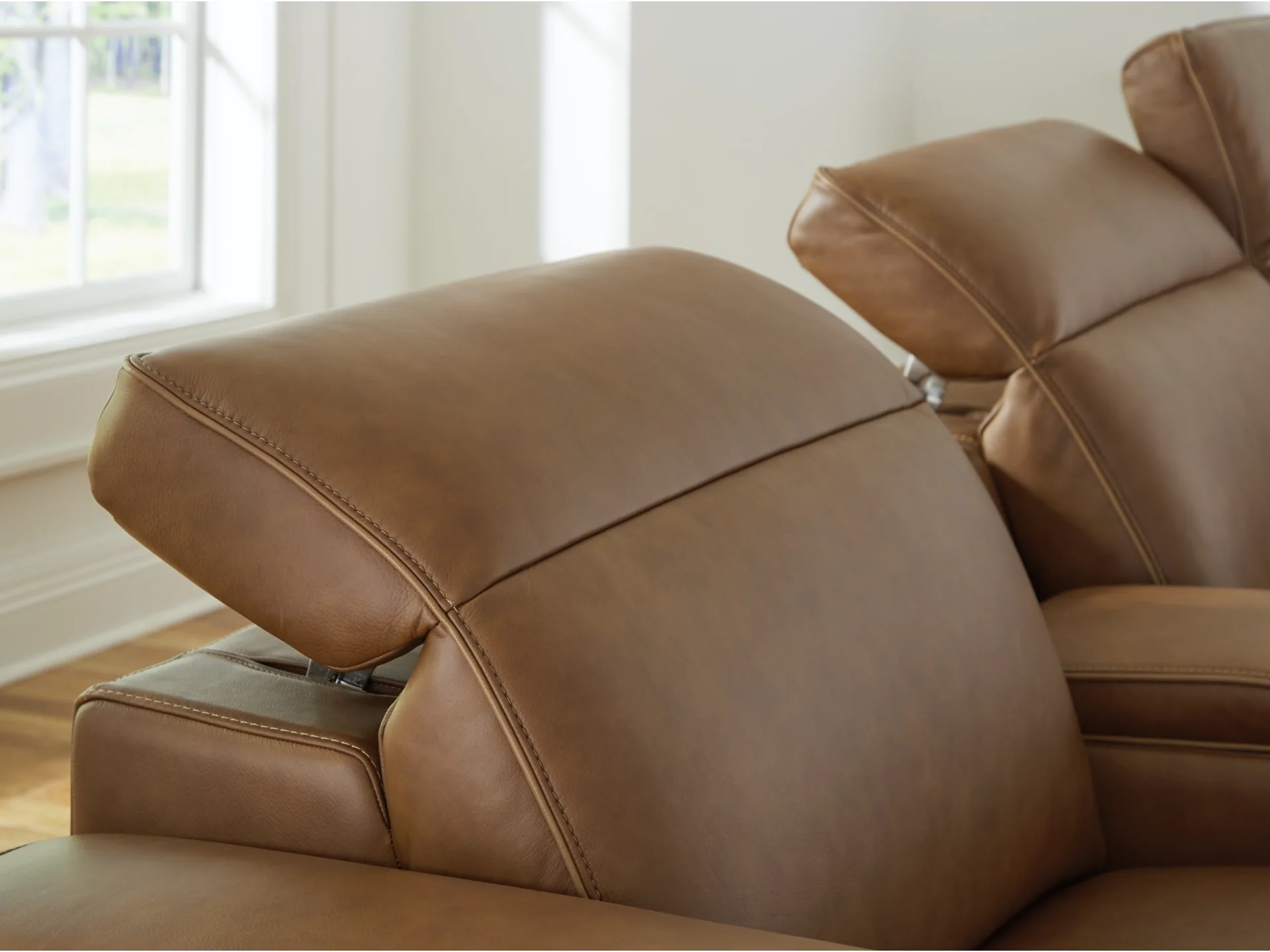 Magic Man Caramel 3-Piece Dual Power Leather Reclining Modular Sectional Sofa - Image 4
