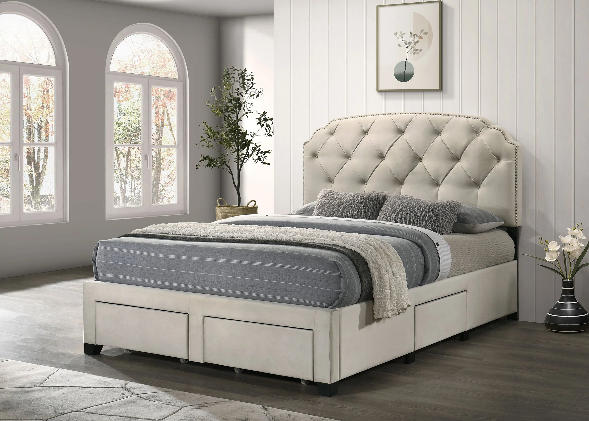 Marianna Cream 4-drawer Upholstered Queen Storage Bed