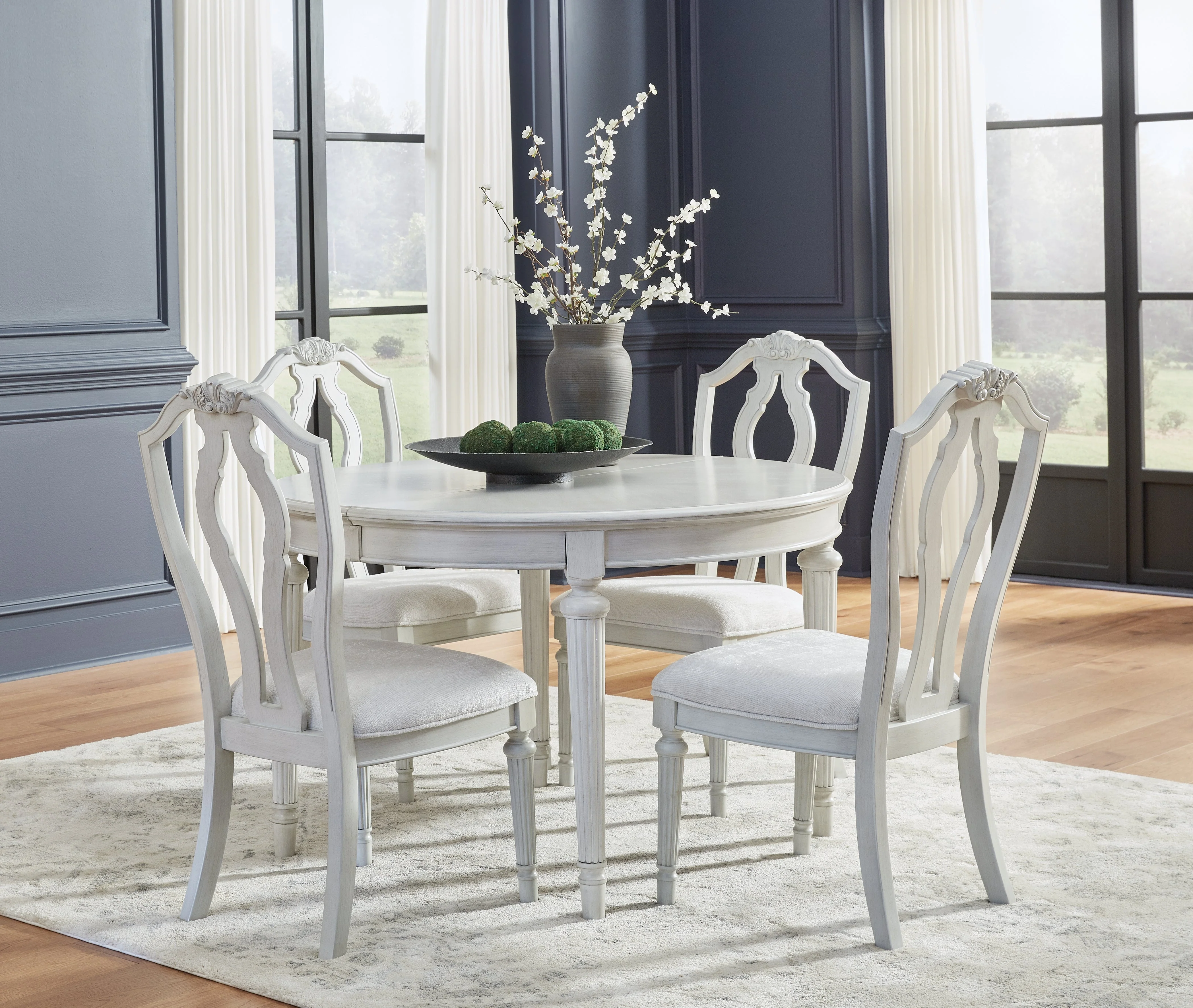 Montelaine Antiqued White Extendable Dining Room Set - Image 4