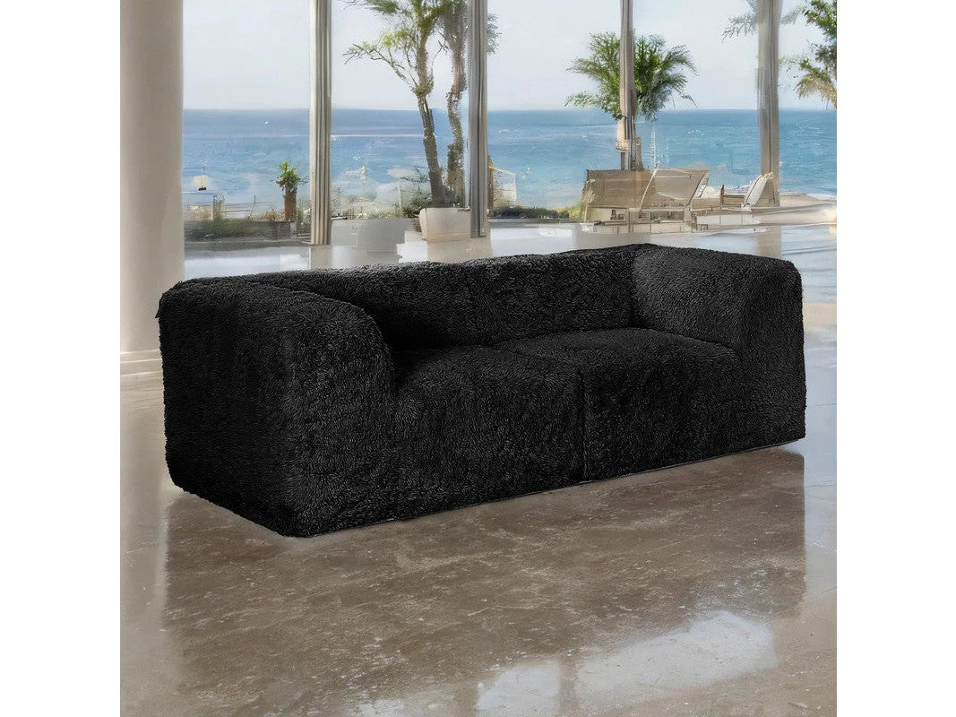 Nappi Black Loveseat