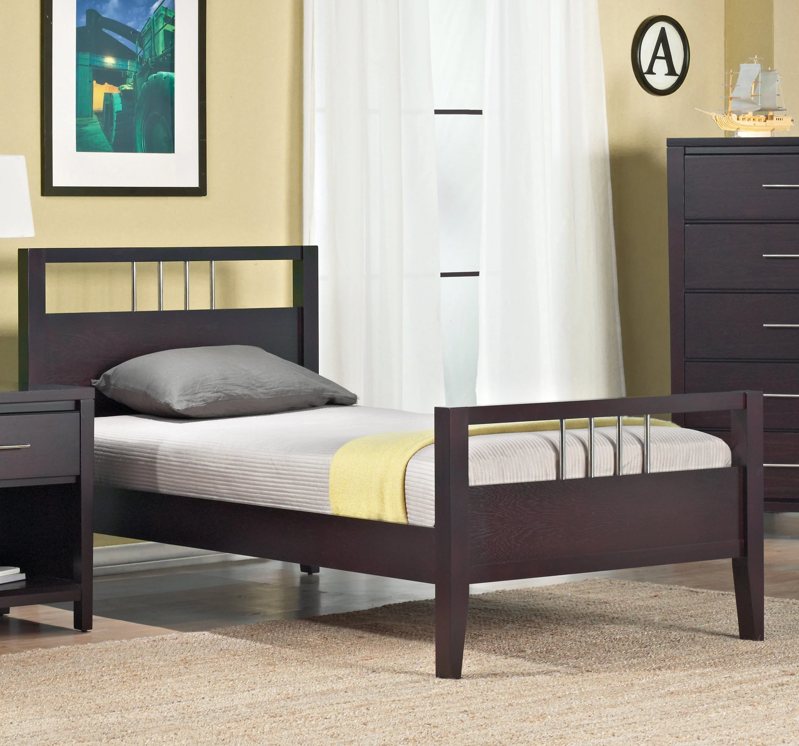 Nevis Wood Full Platform Bed in Espresso - Image 2