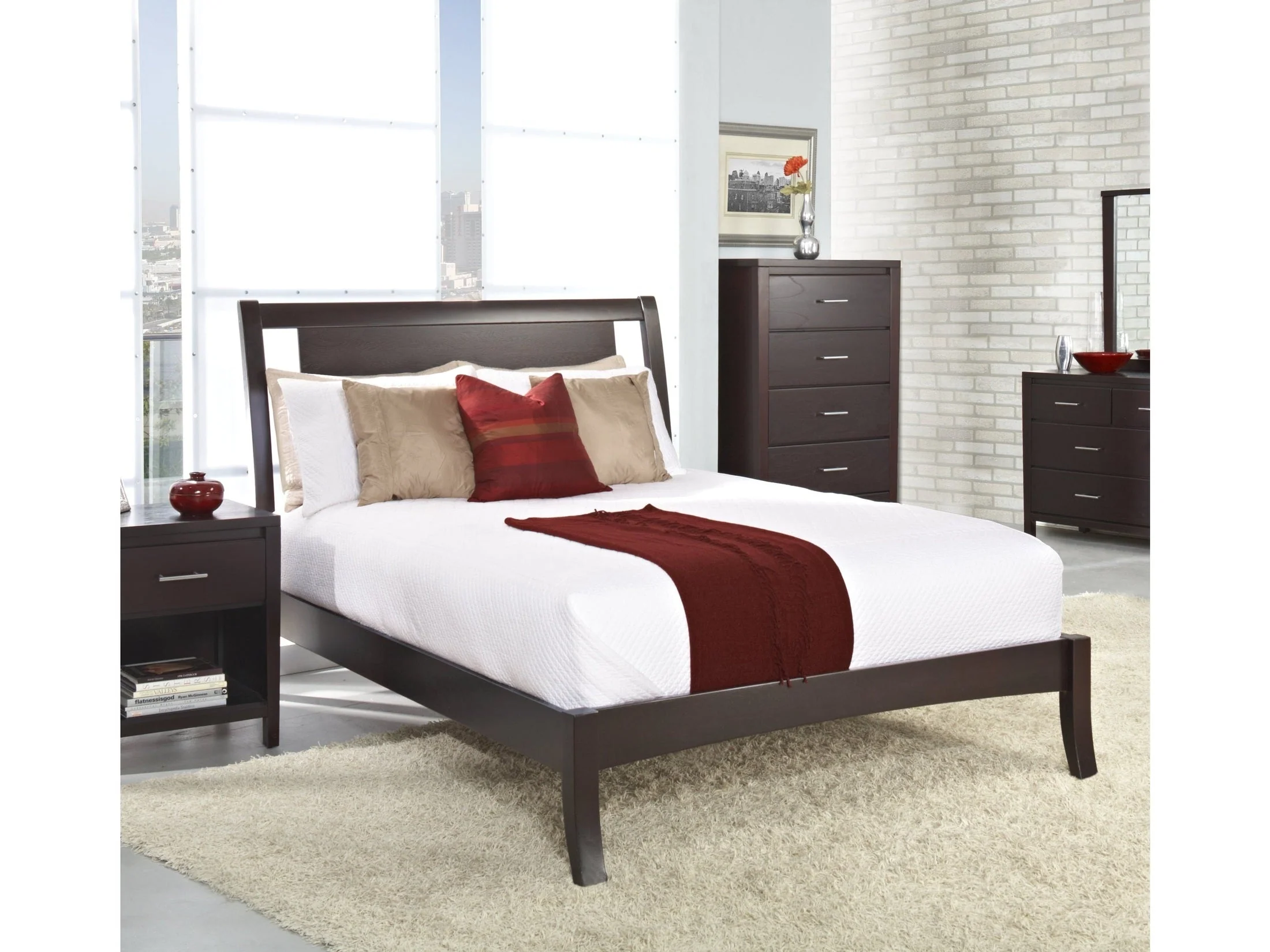 Nevis Wood Full Sleigh Bed in Espresso