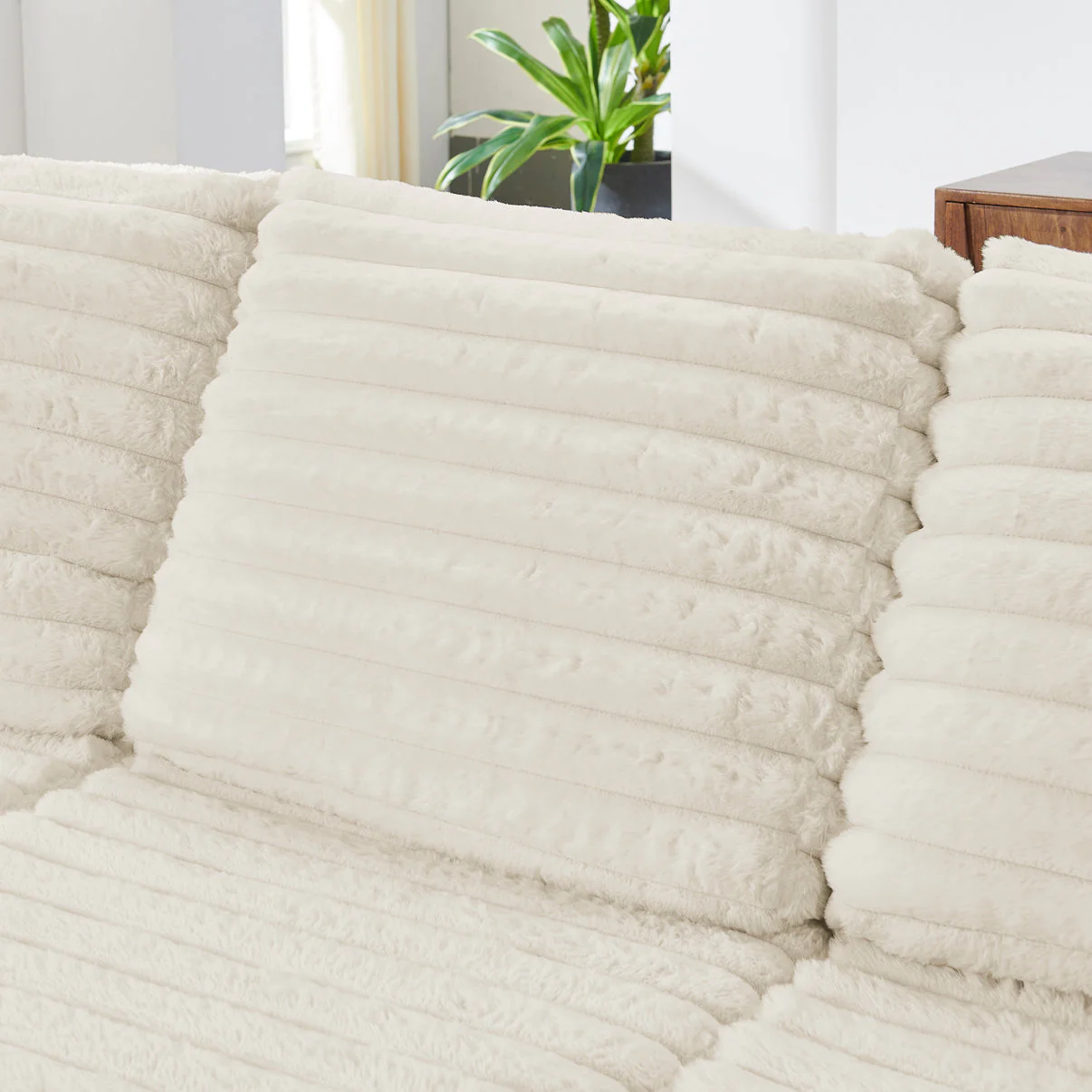 Nuve Cream 6-Piece Sectional [Special Price] - Image 15