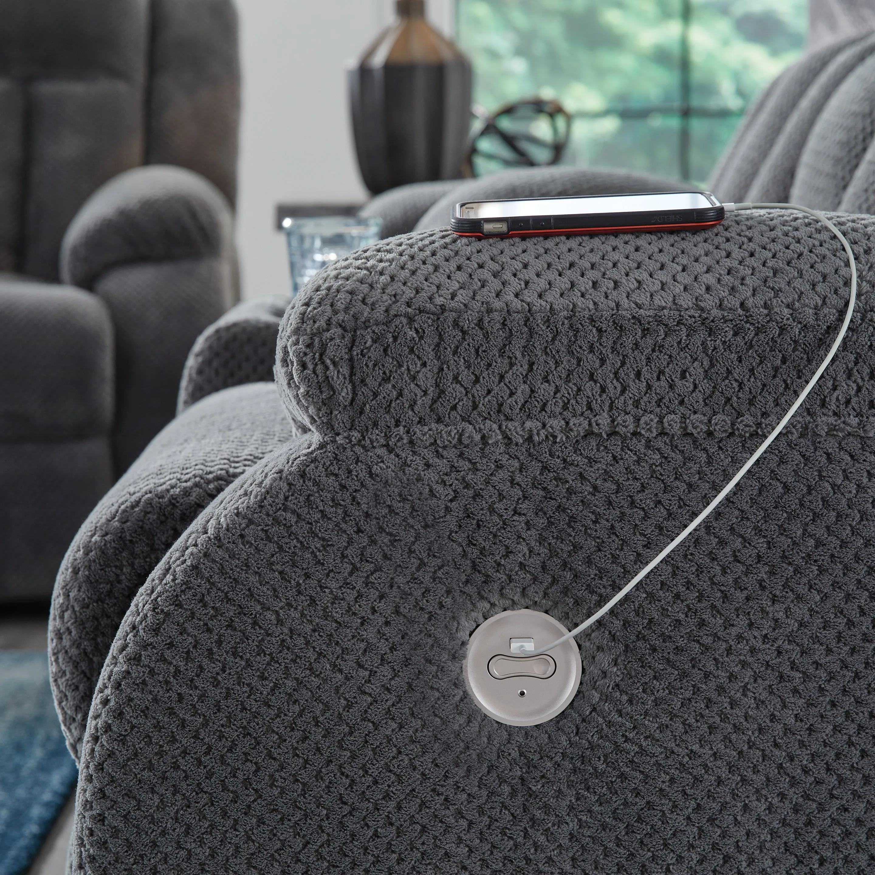 Observation Steel Power Reclining Loveseat with Console - Image 7