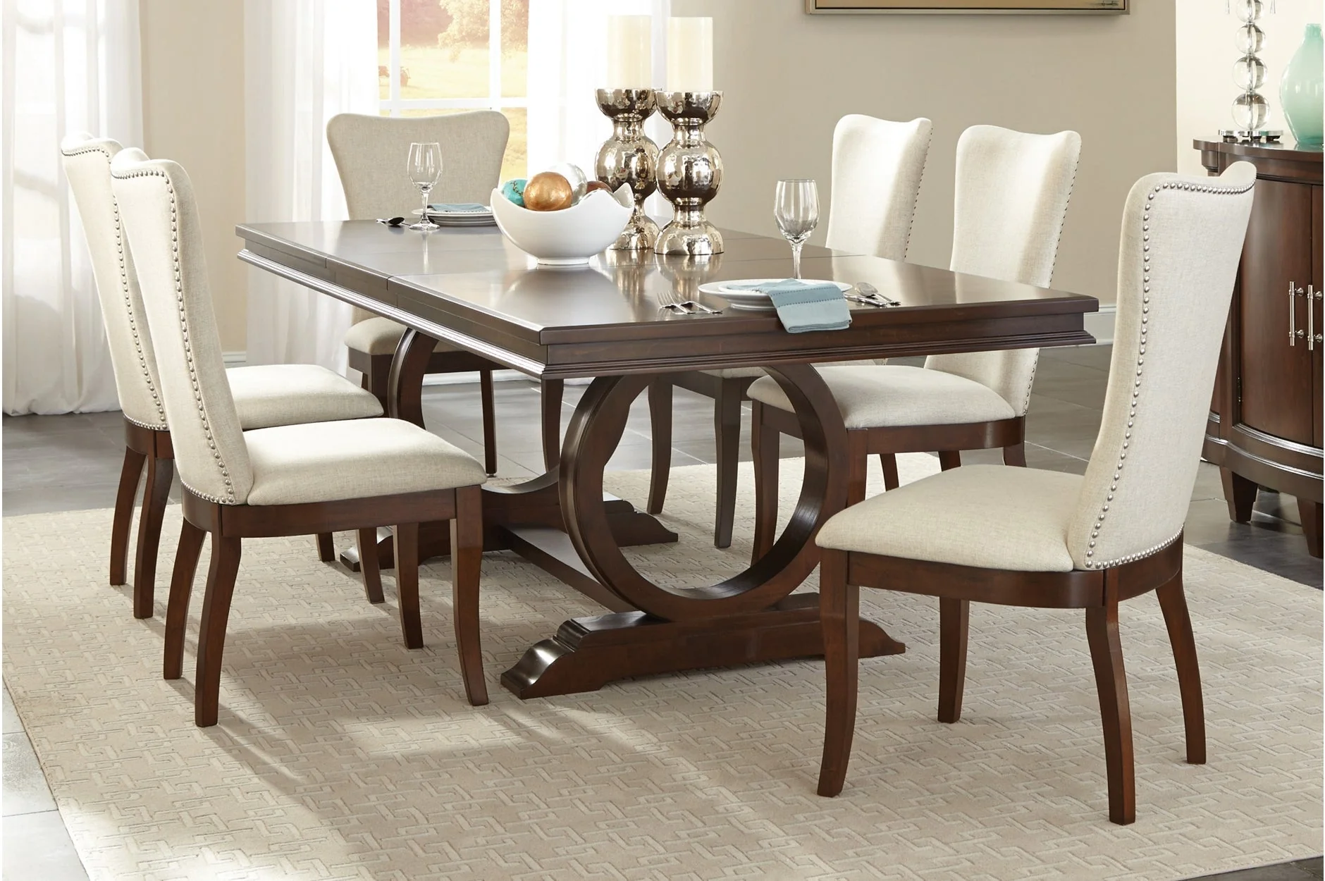 Oratorio Cherry Dining Room Set