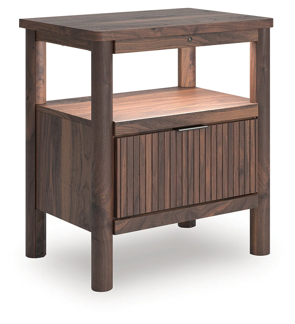 Pamytta Brown Panel Bedroom Set - Image 36