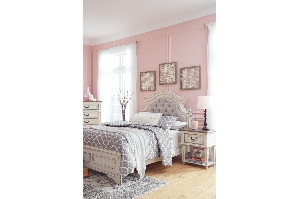 Realyn Chipped White Full Panel Bed - Image 7