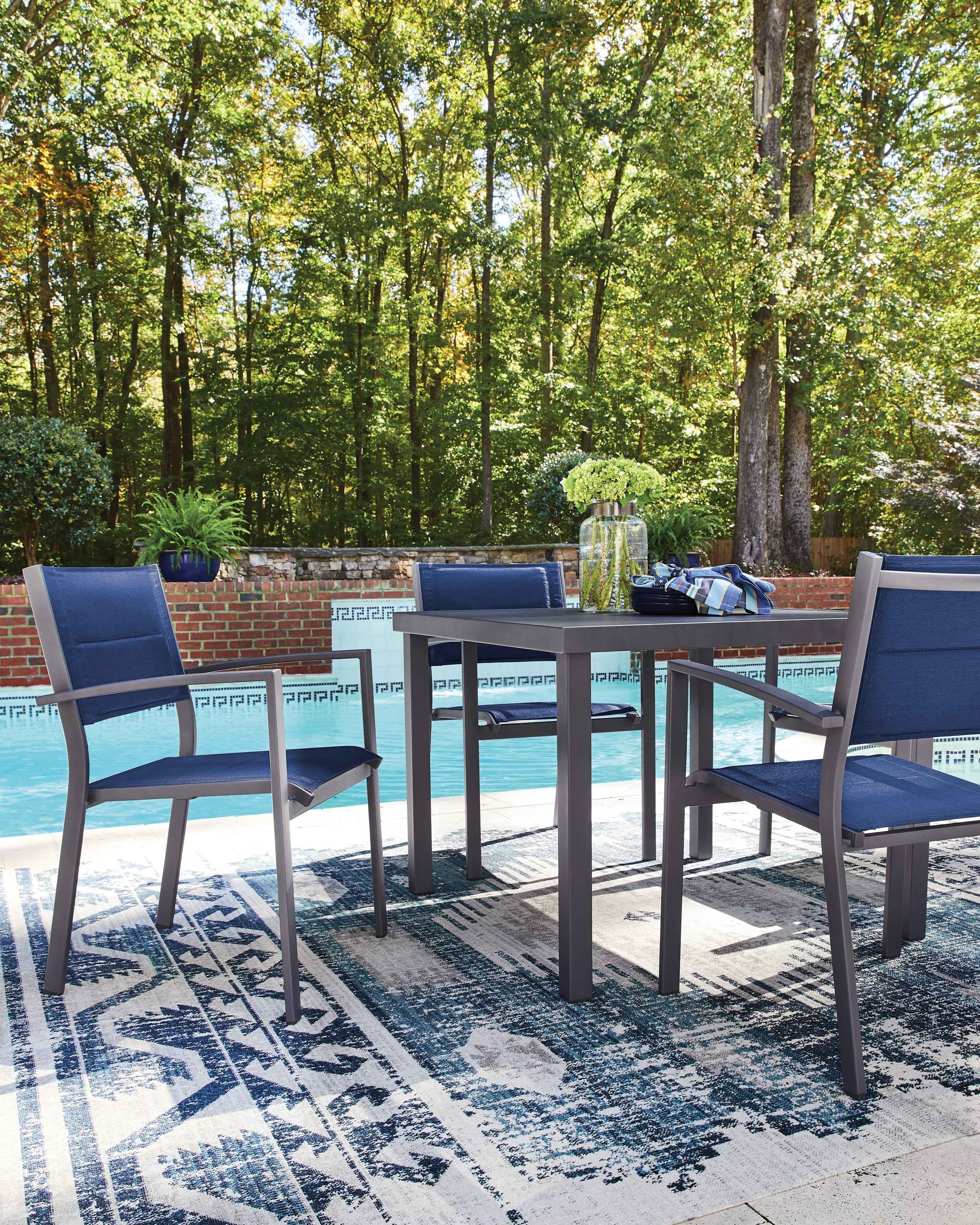 Rocky Creek Gray Outdoor Dining Table and 4 Chairs - Image 4