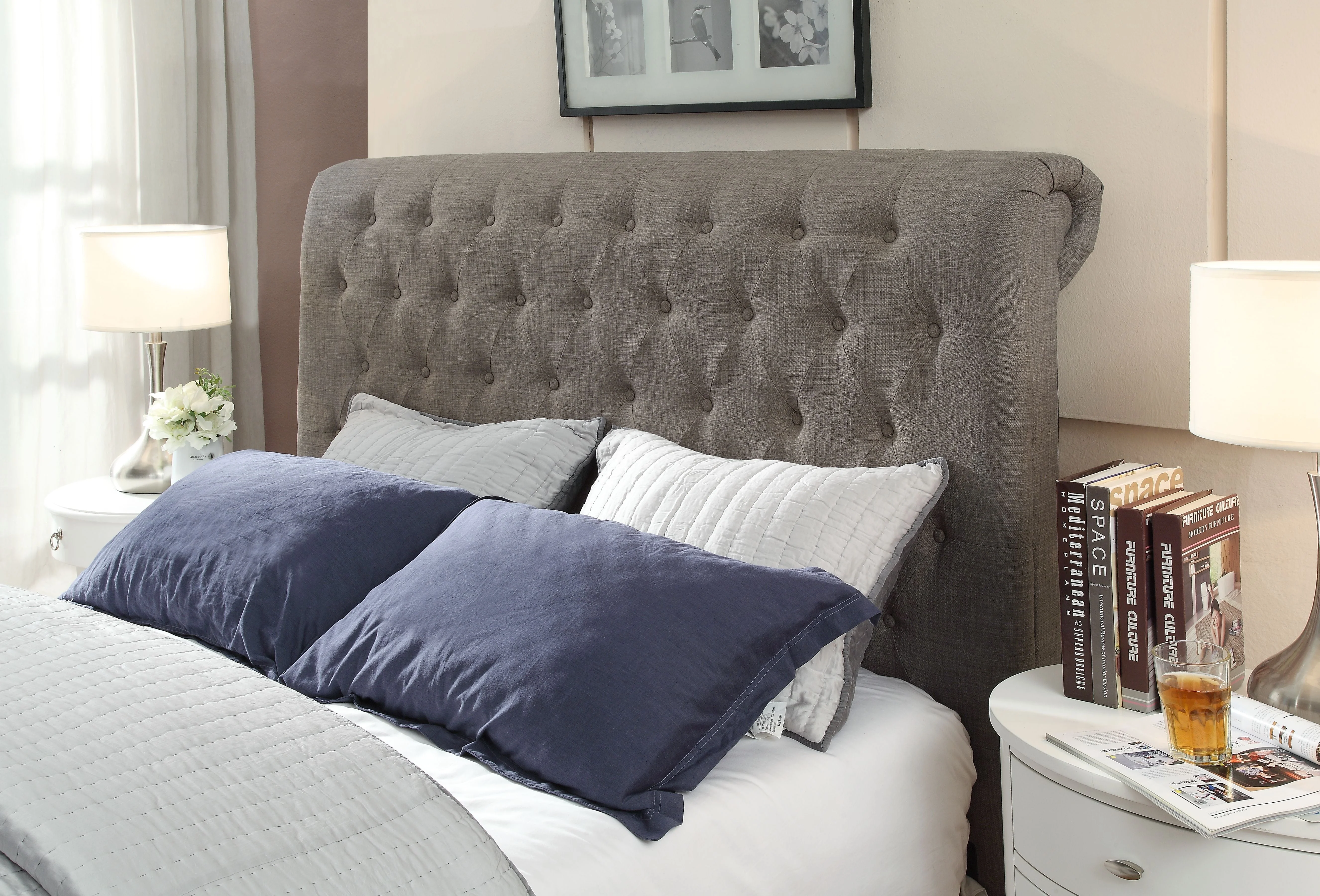 Royal Tufted Footboard Storage Bed in Dolphin Linen - Image 3