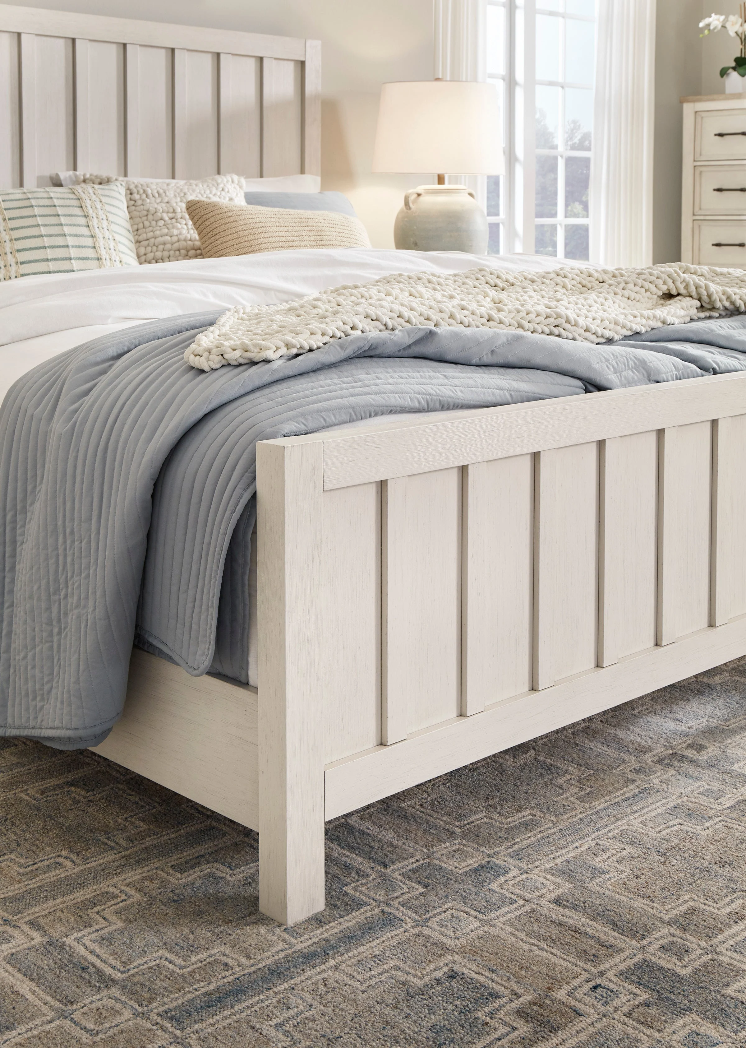 Shaybrock Antique White/Brown Panel Bedroom Set - Image 5