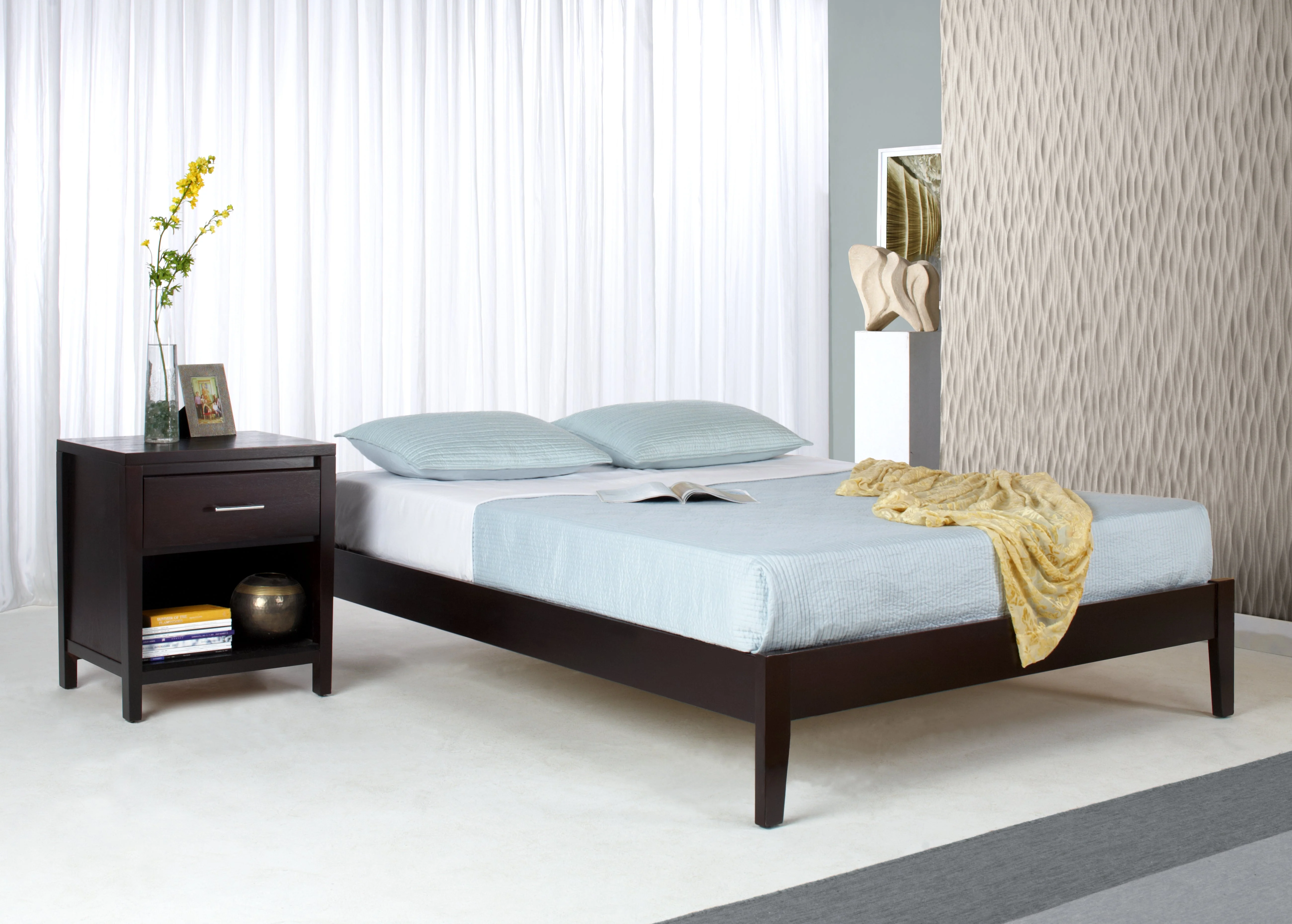 Simple Wood Eastern King Platform Bed in Espresso - Image 3