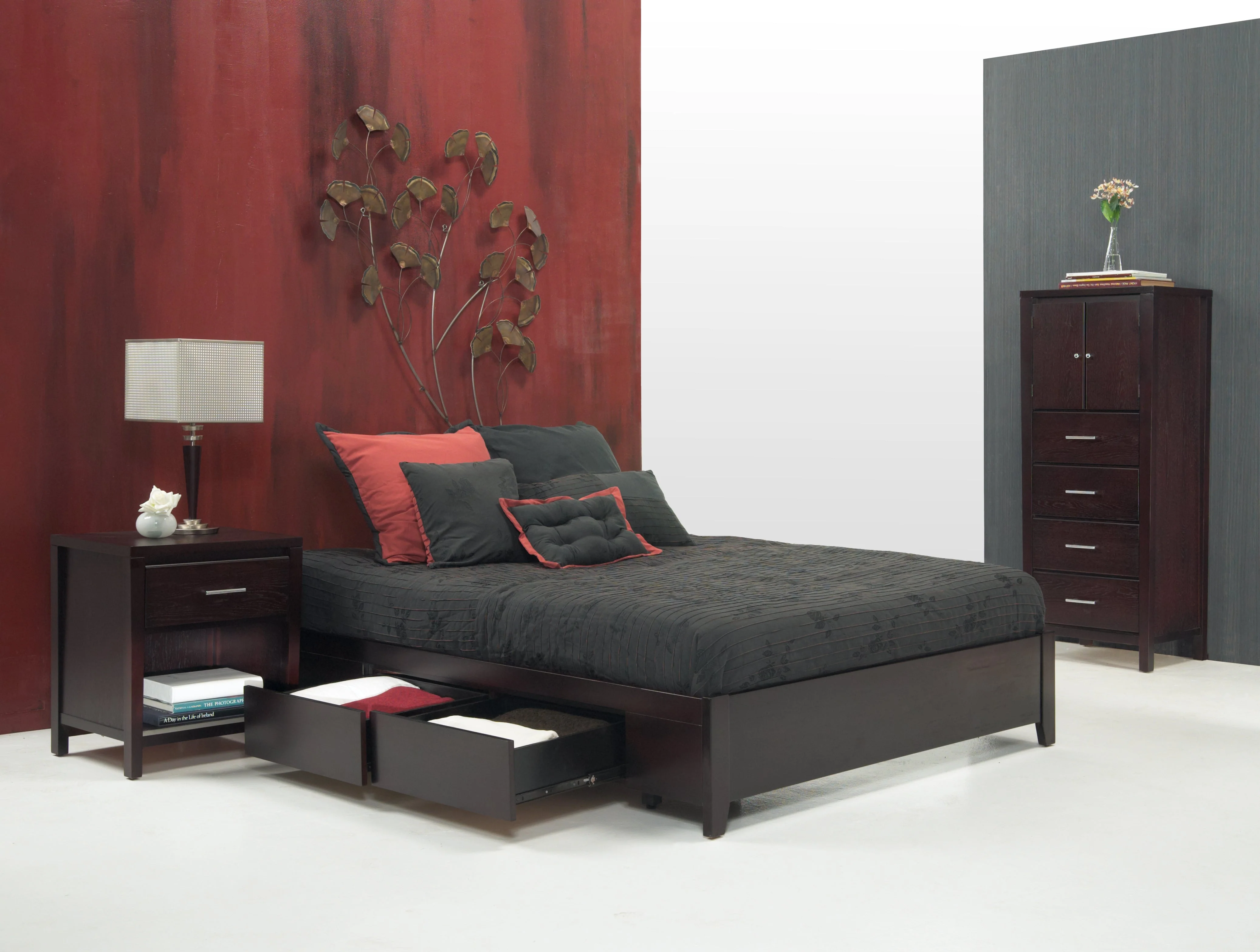 Simple Wood Queen Storage Bed in Espresso - Image 8