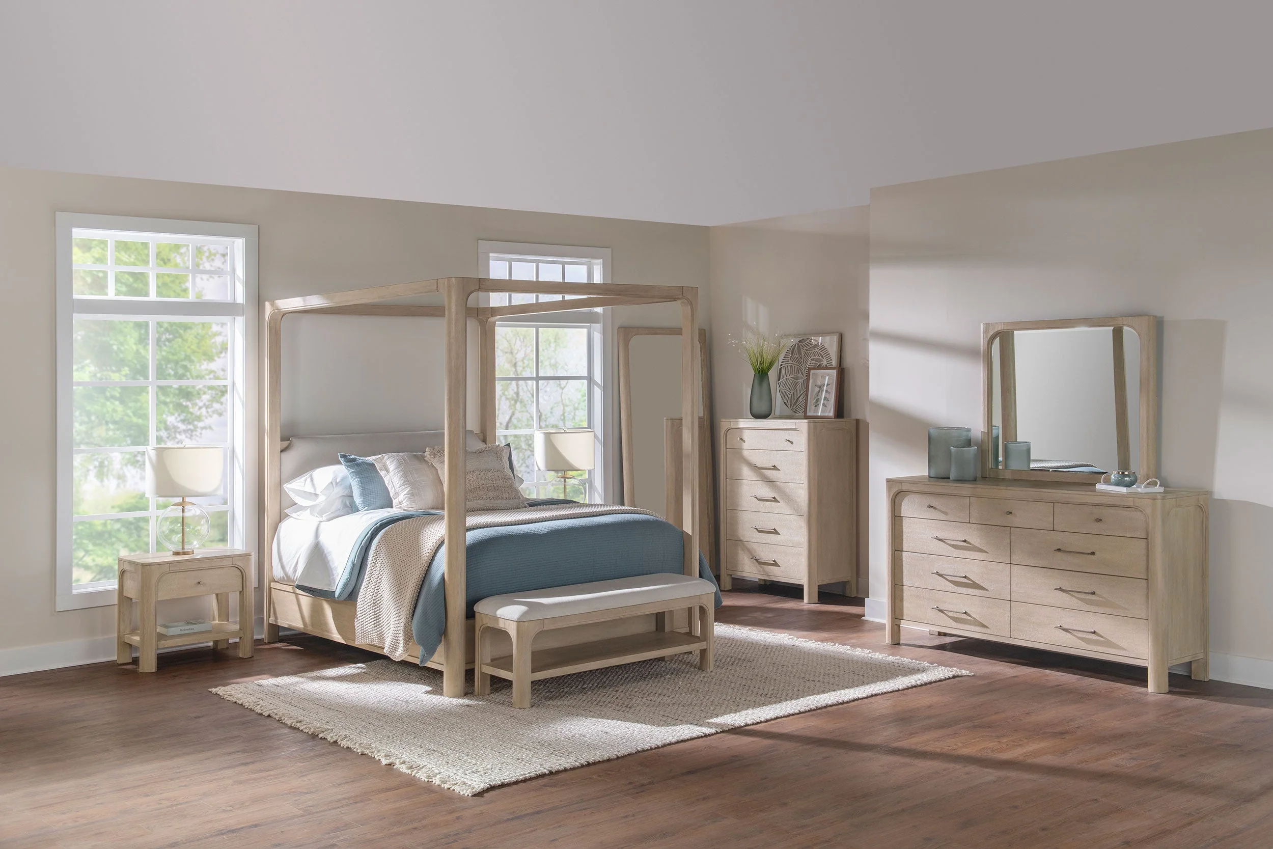 Solano 85-inch Weathered Mango Queen Canopy Bed - Image 13
