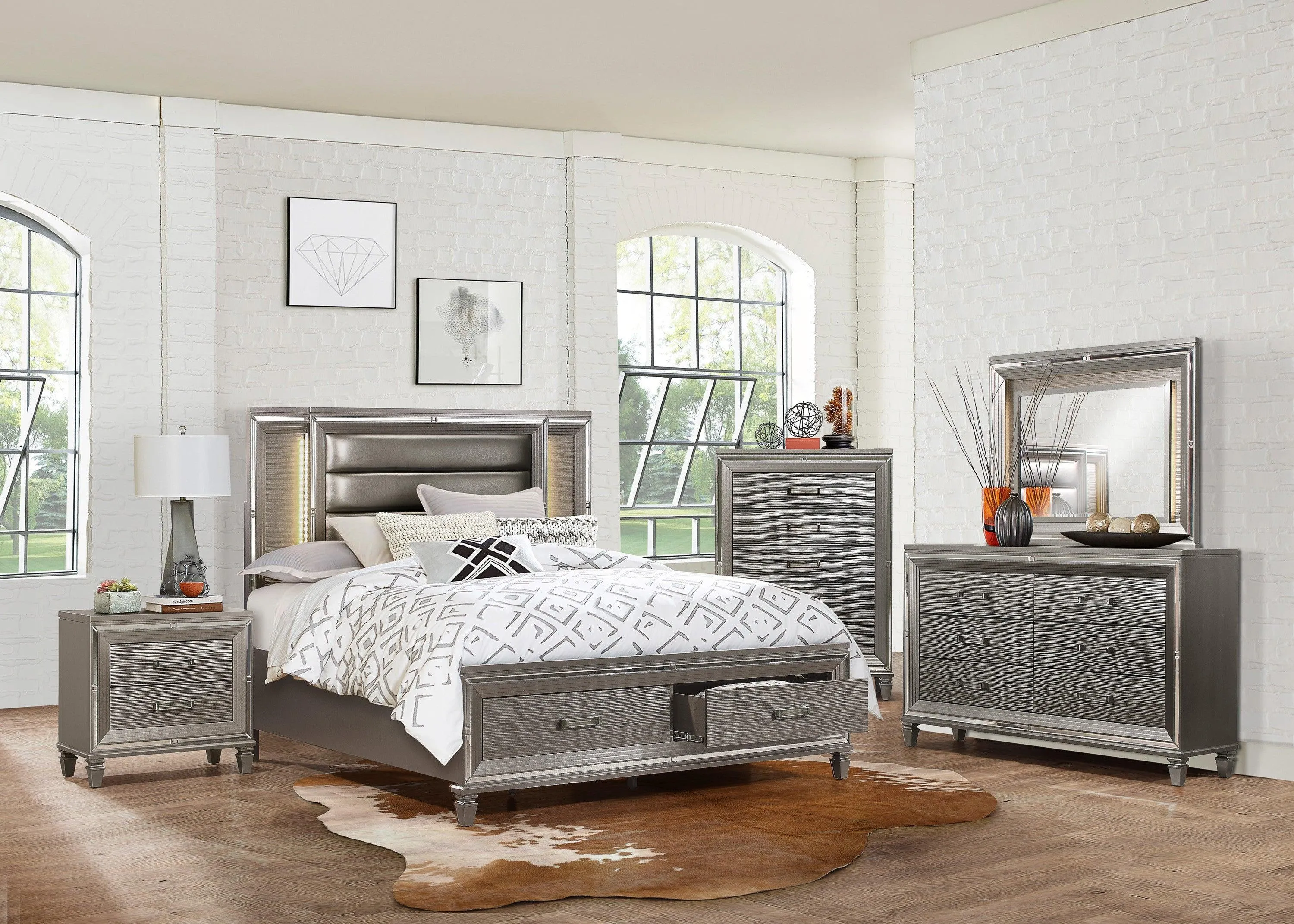 Tamsin Silver/Gray Metallic LED Upholstered Storage Platform Bedroom Set - Image 3