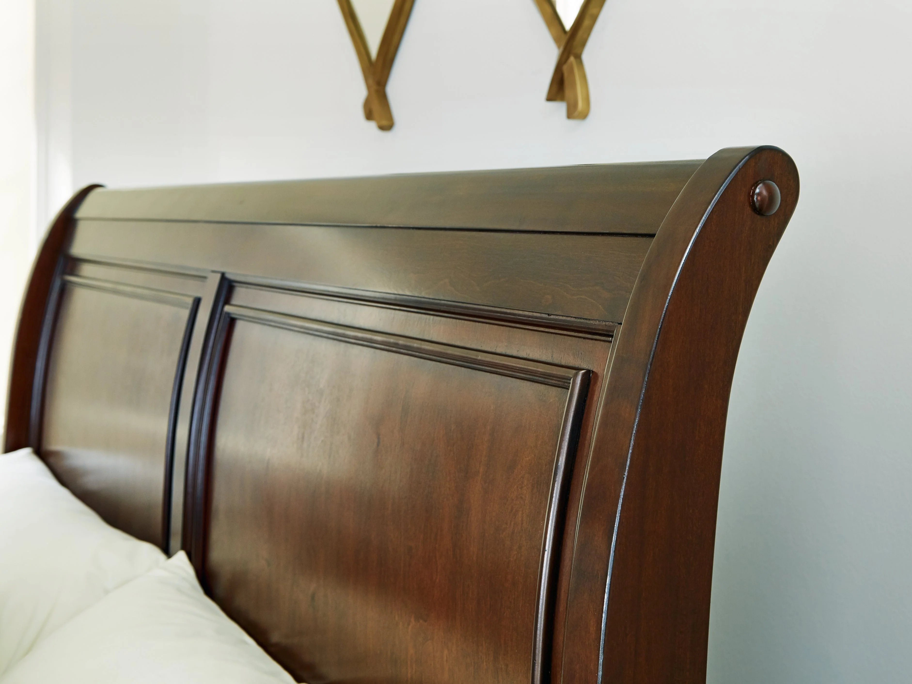 Trellington Brown Queen Sleigh Storage Bed - Image 6
