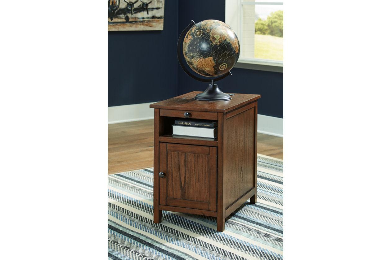 Treytown Brown Chairside End Table - Image 12