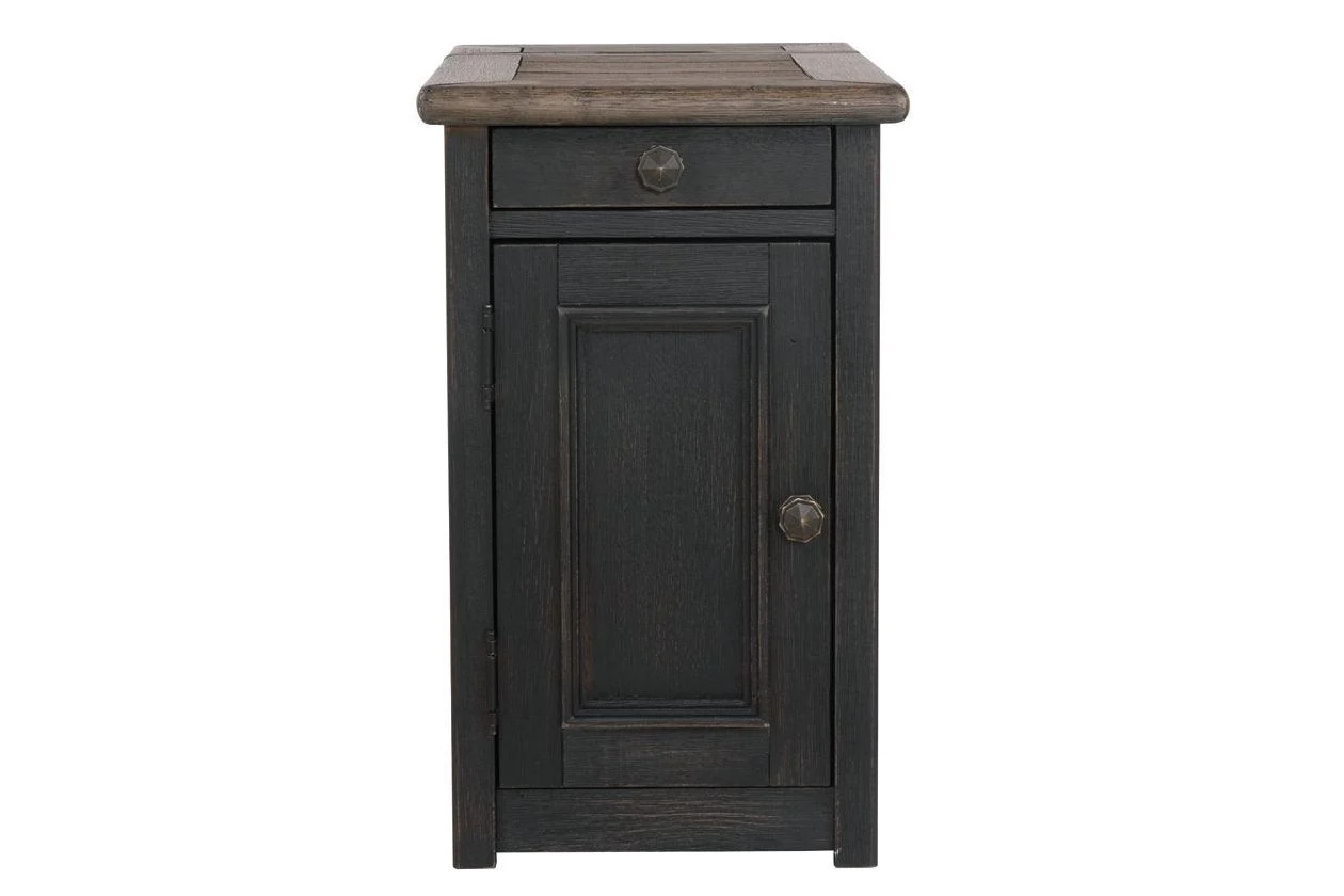 Tyler Creek Grayish Brown/Black Chairside End Table with USB Ports & Outlets - Image 5