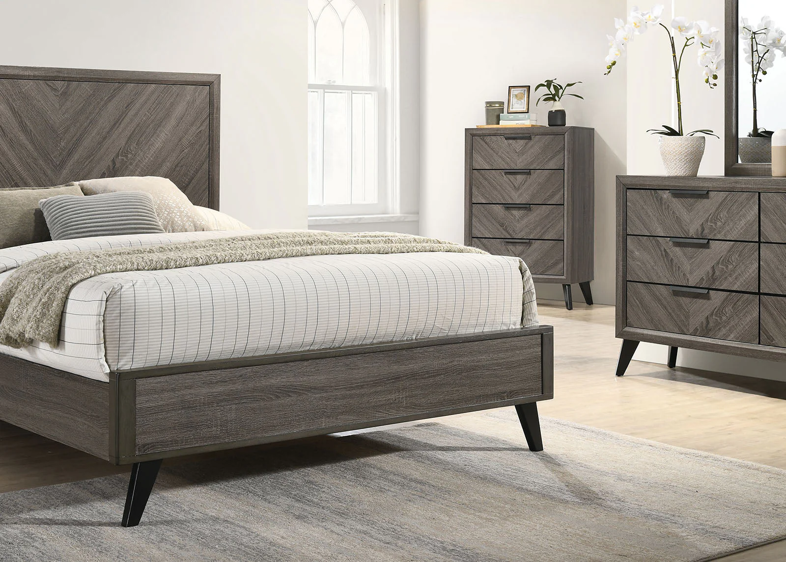 Vagan Gray King Bed - Image 3