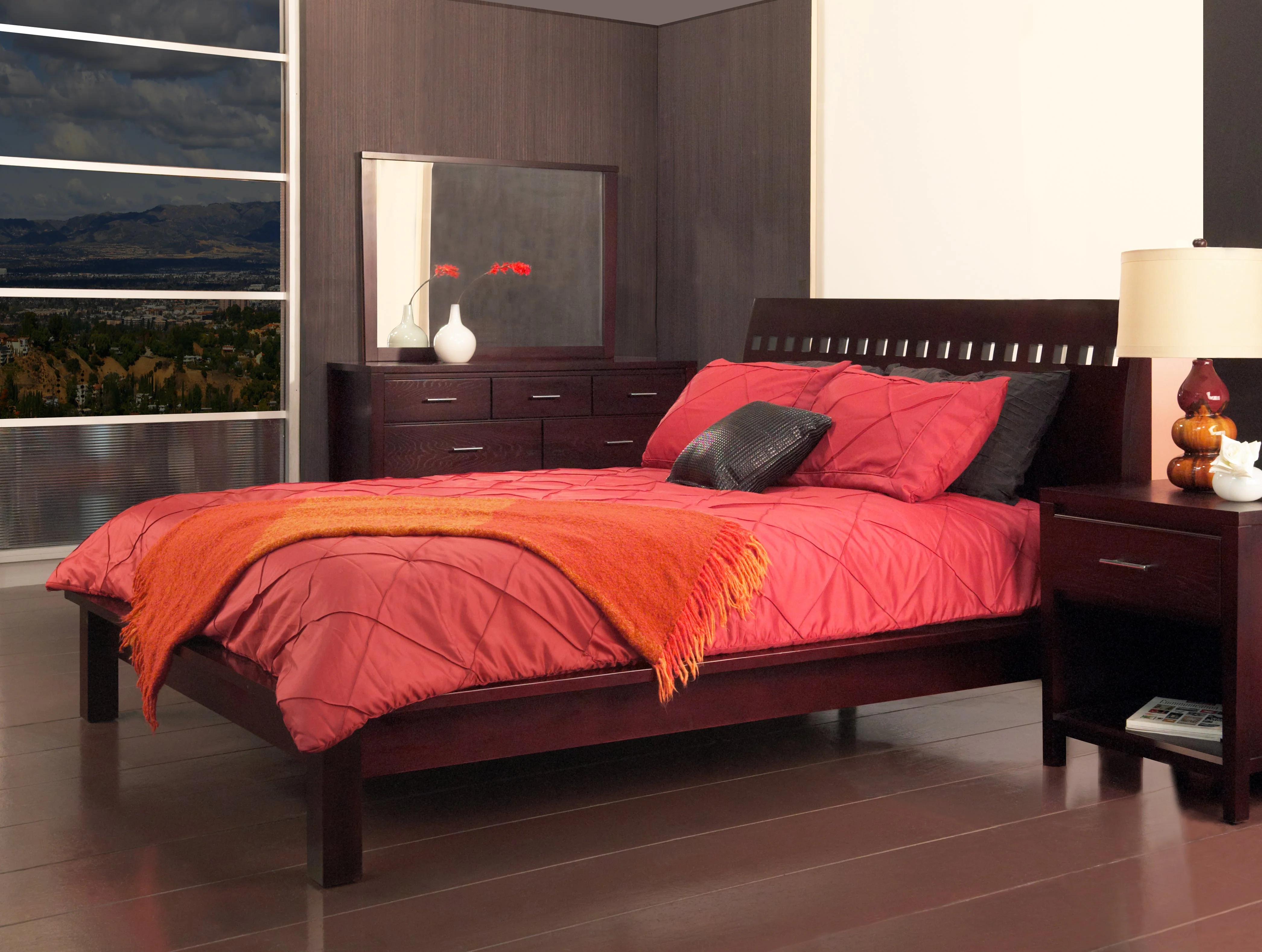 Veneto Wood Full Platform Bed in Espresso - Image 2