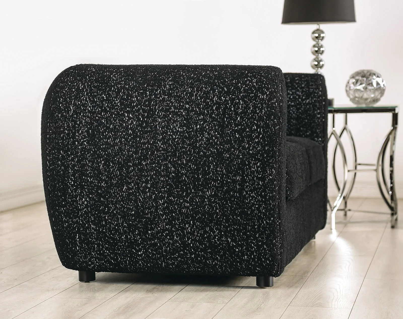 Verdal Black Sofa & Loveseat - Image 4